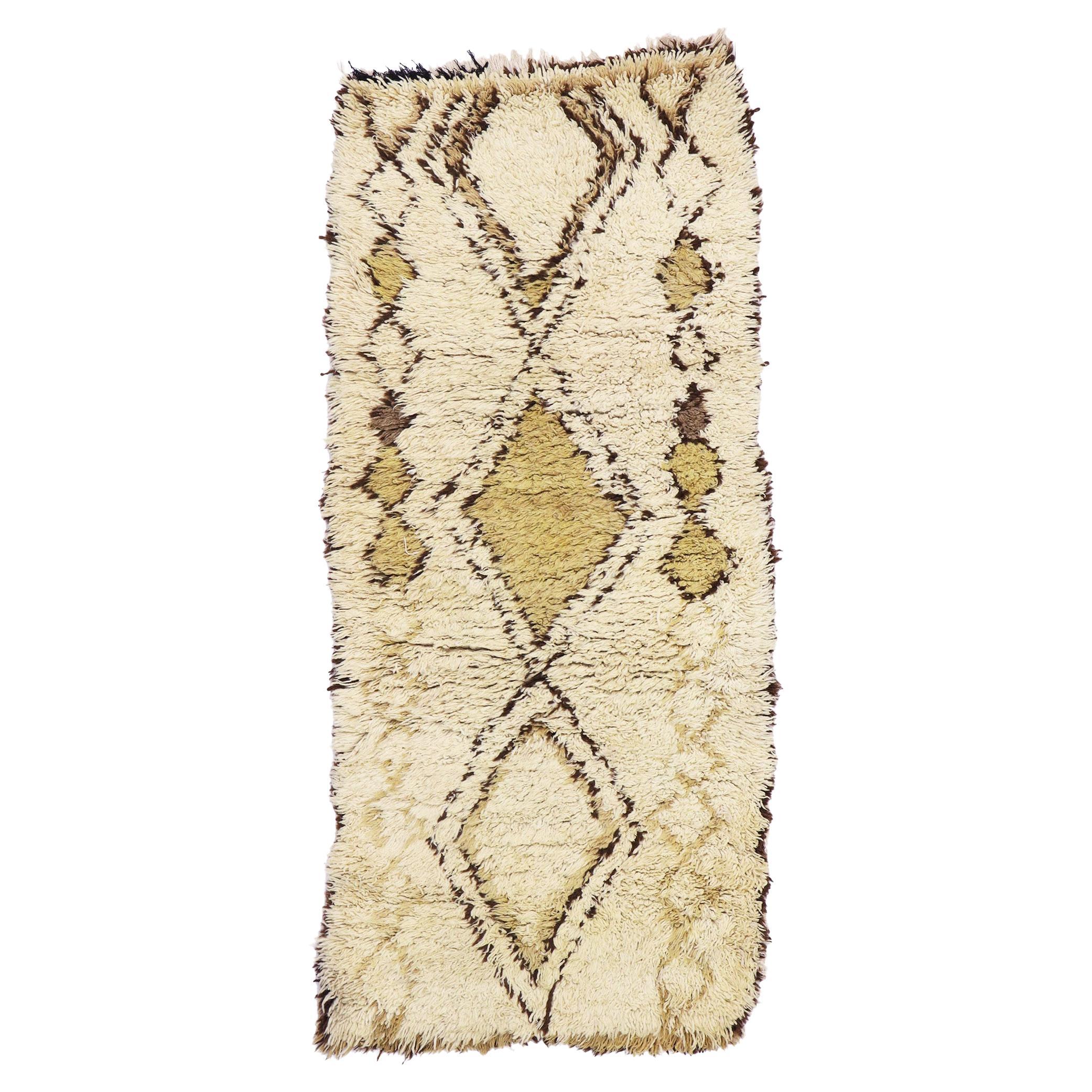 1960's Berber Moroccan Carpet with Modern Tribal Style For Sale