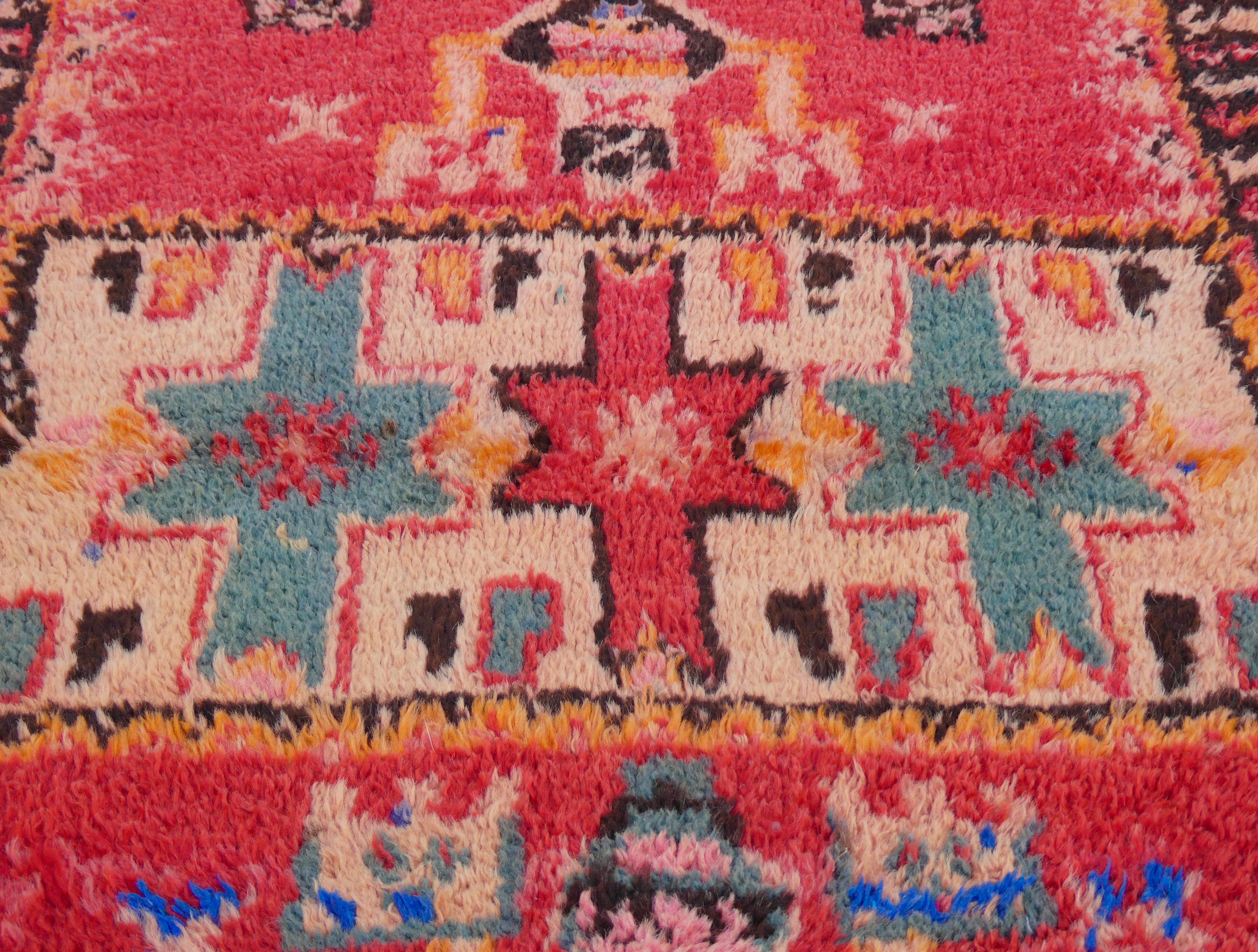 Tappeto berbero Taznakht del 1960 2'11 x 4'5 In condizioni buone in vendita a Los Angeles, CA