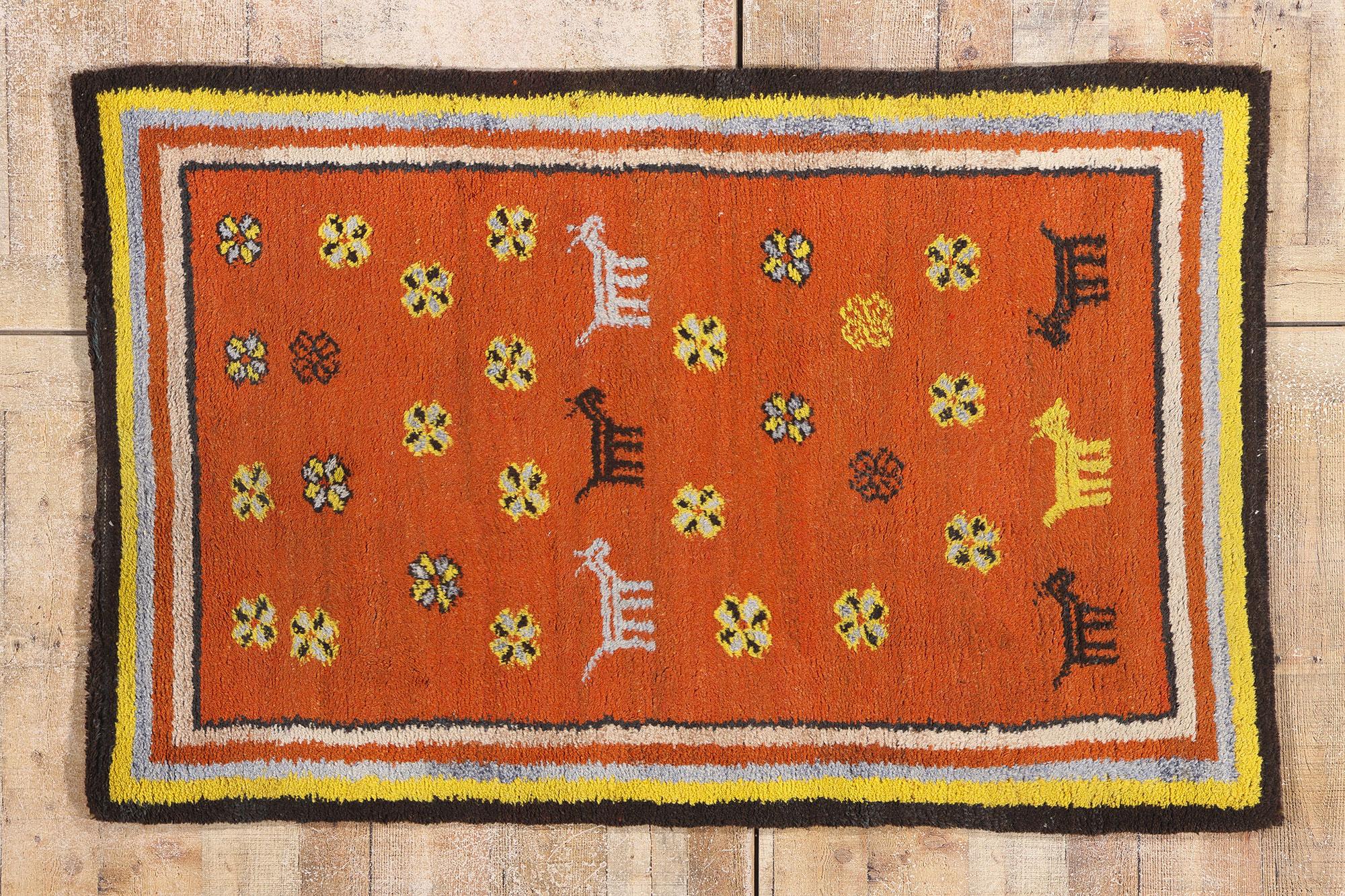 1960's Berber Tikdift Zanagah Moroccan Carpet with Modern Style For Sale 3