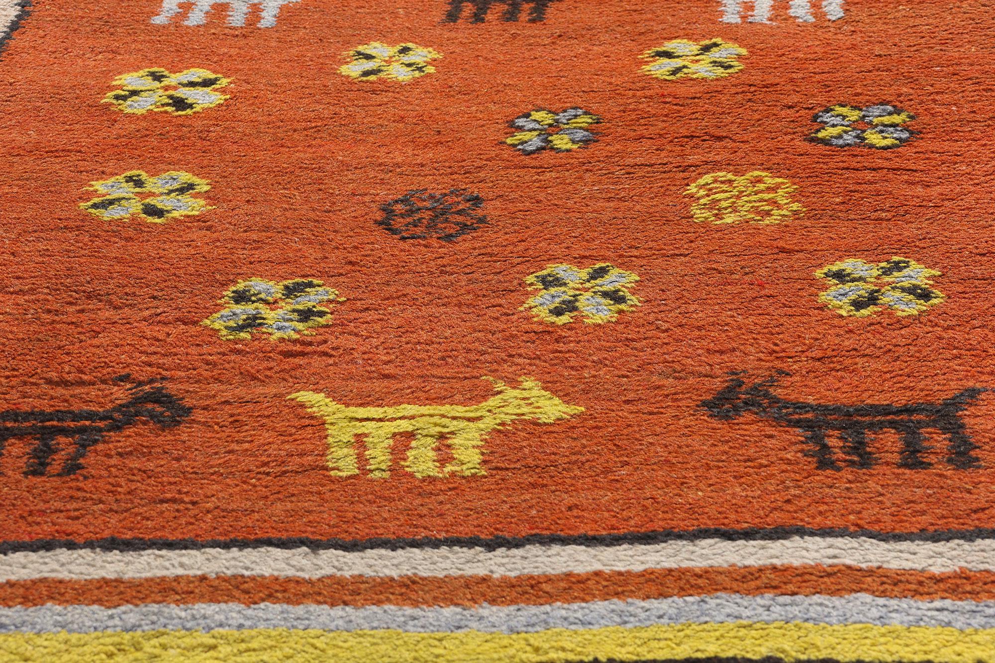 1960's Berber Tikdift Zanagah Moroccan Carpet with Modern Style In Good Condition For Sale In Dallas, TX