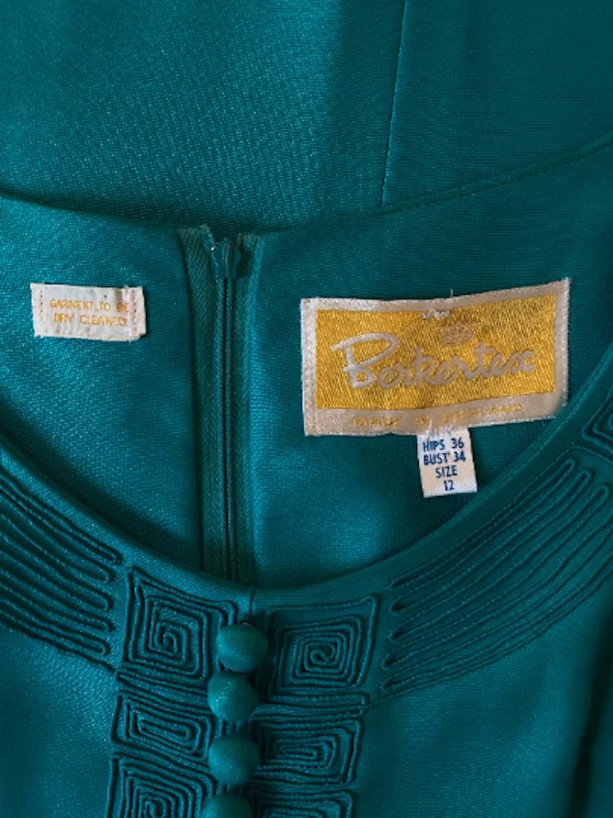 1960s Berkertex Emerald Green Dress with Soutache Work For Sale 2