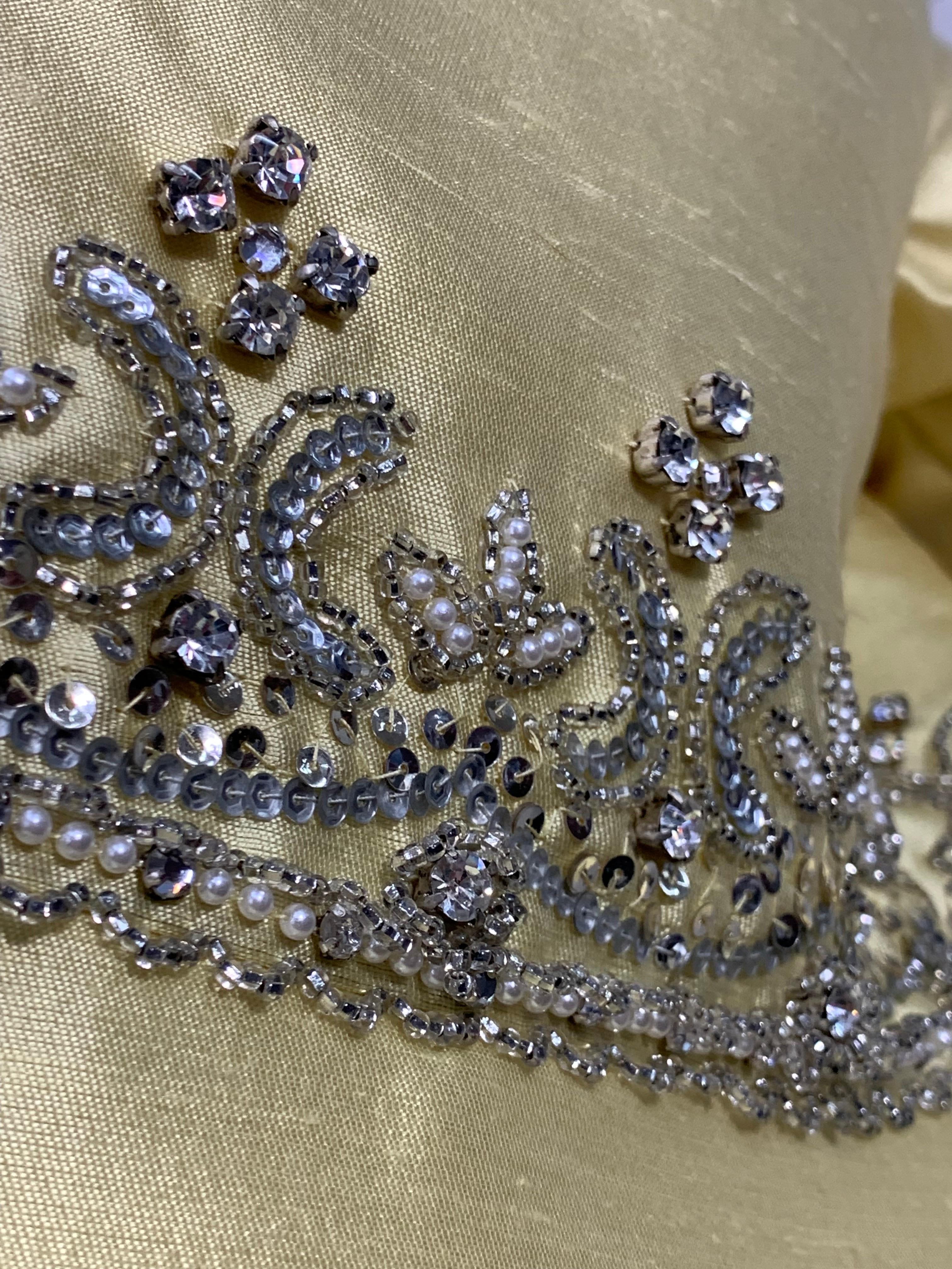 1960s Bernetti Citrine Silk Opera Coat & Dress Ensemble w Extravagant Beadwork  For Sale 7