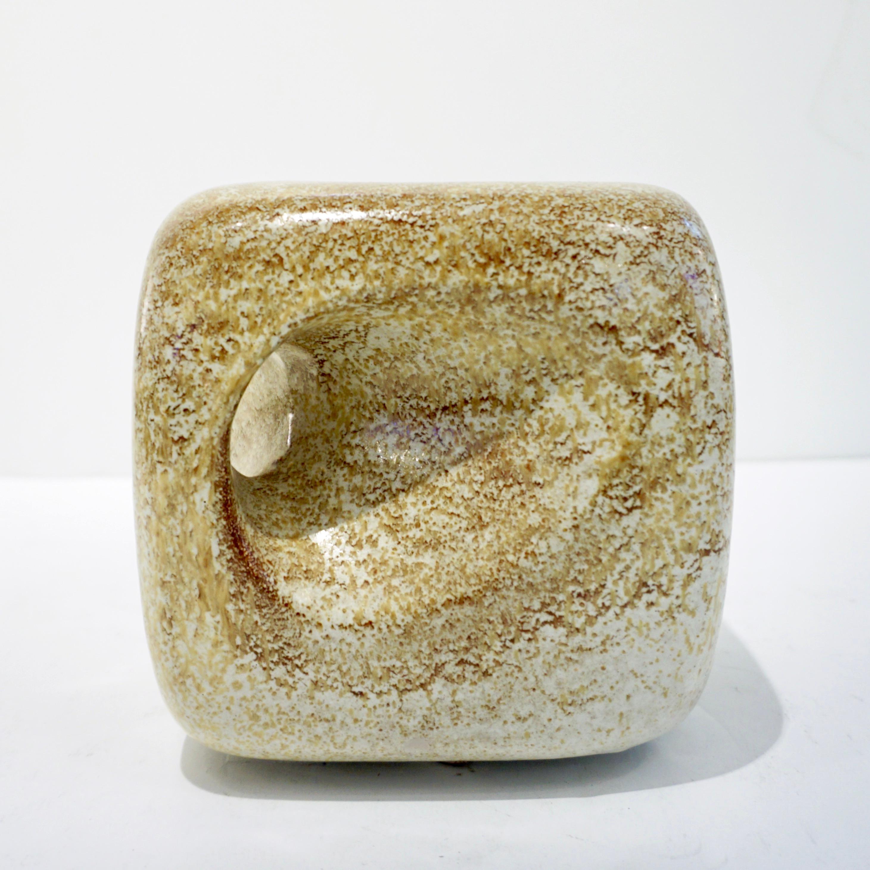1960s Bertoncello Italian Vintage Ceramic Abstract Sculpture Beige Cubic Vase In Excellent Condition In New York, NY