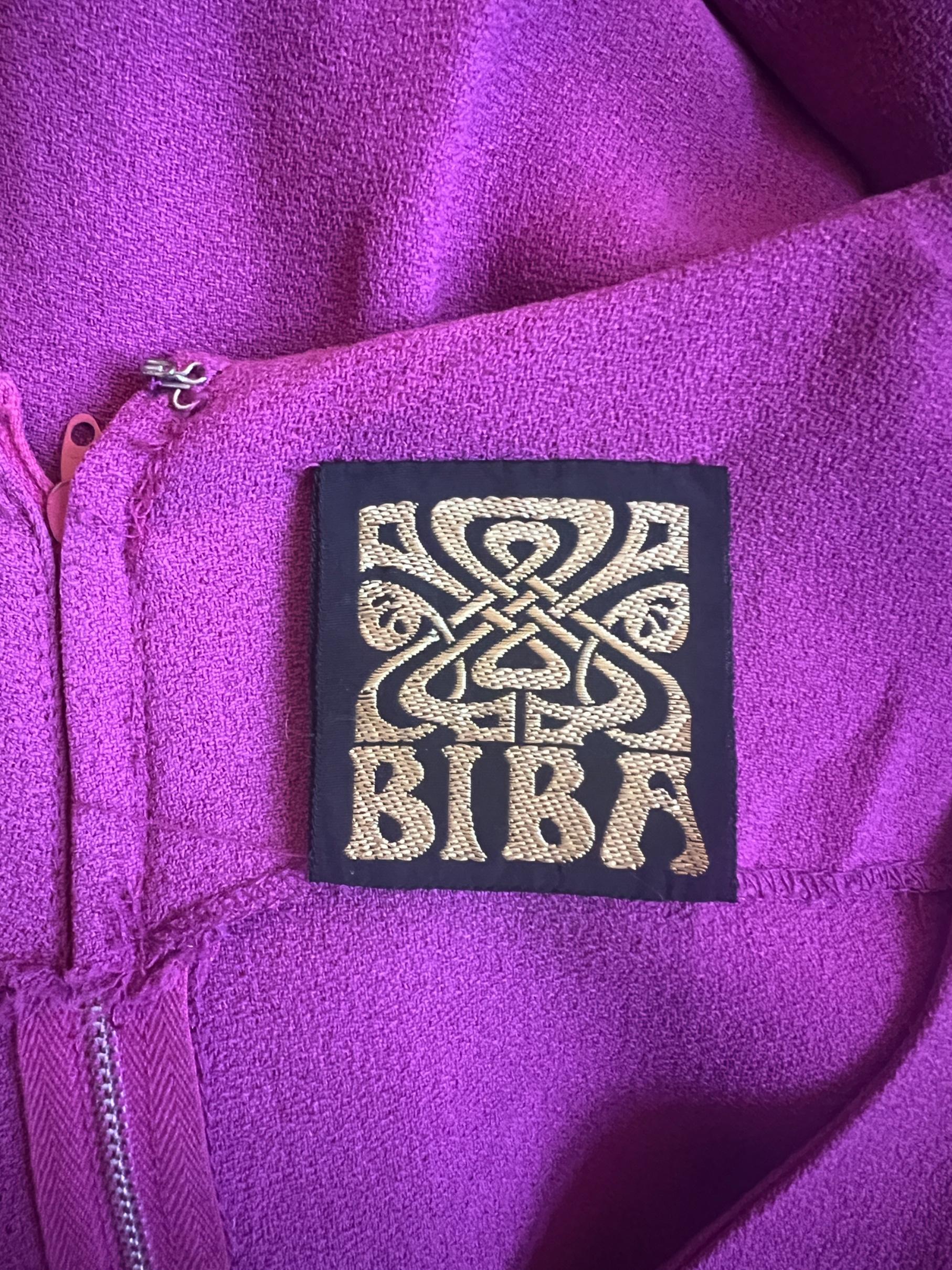 De las mujeres Vestido de manga larga Biba Crepe Fuschia años 60 en venta