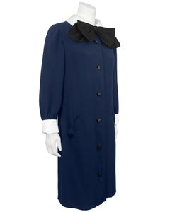 Vestido de día azul marino de Bill Blass for Maurice Rentner, de los años 60