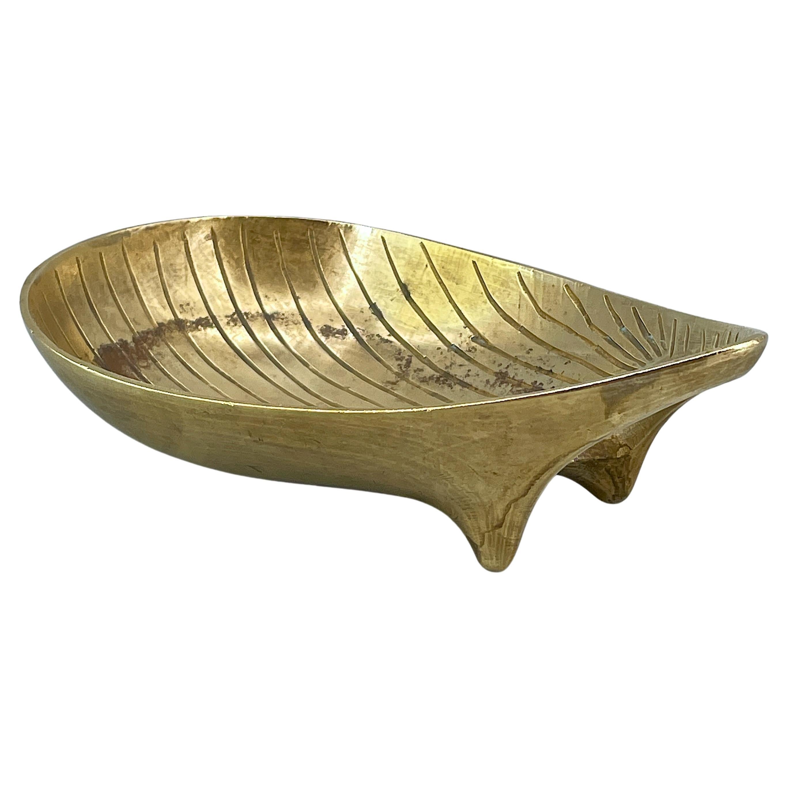 1960s, Biomorphic Sea Form Brass Table Dish For Sale
