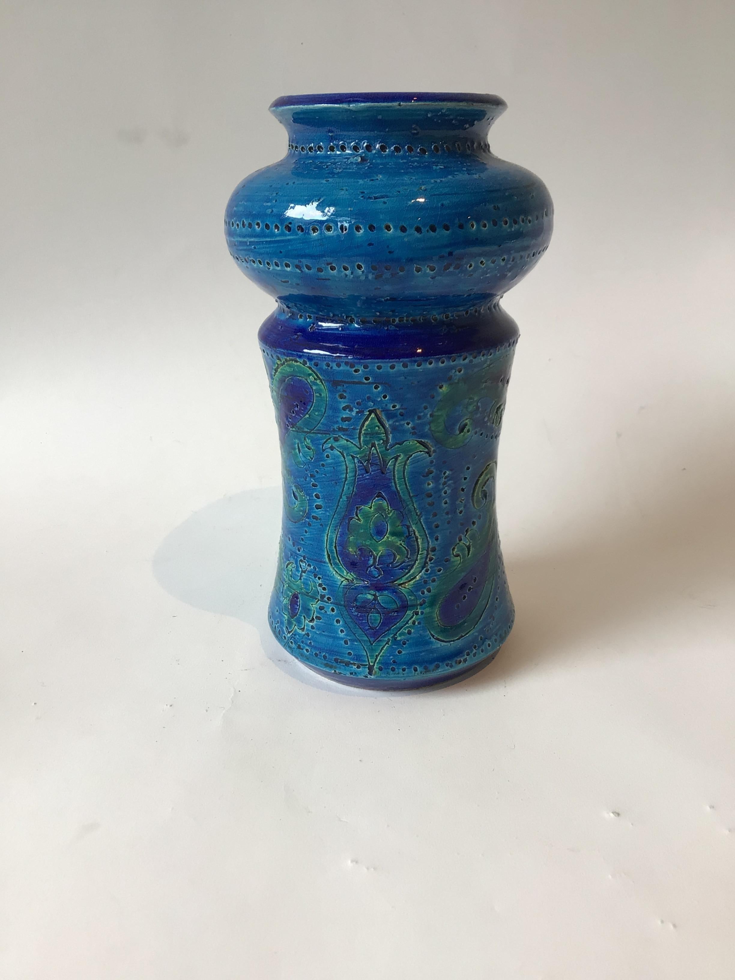 1960s Bitossi Blue Ceramic Vase In Good Condition For Sale In Tarrytown, NY