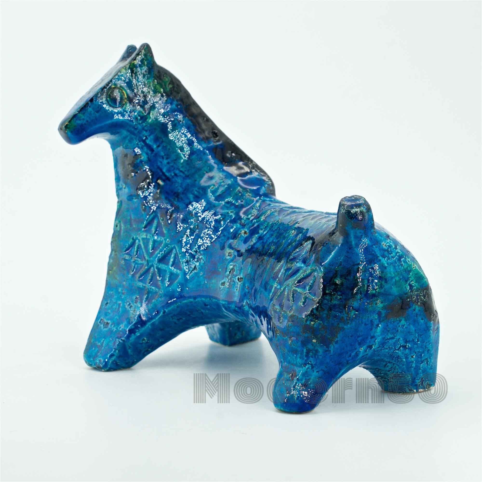 Harder to find vintage petite horse. Designed by Aldo Londi in the Blue Rimini style series for Bitossi, Italy.