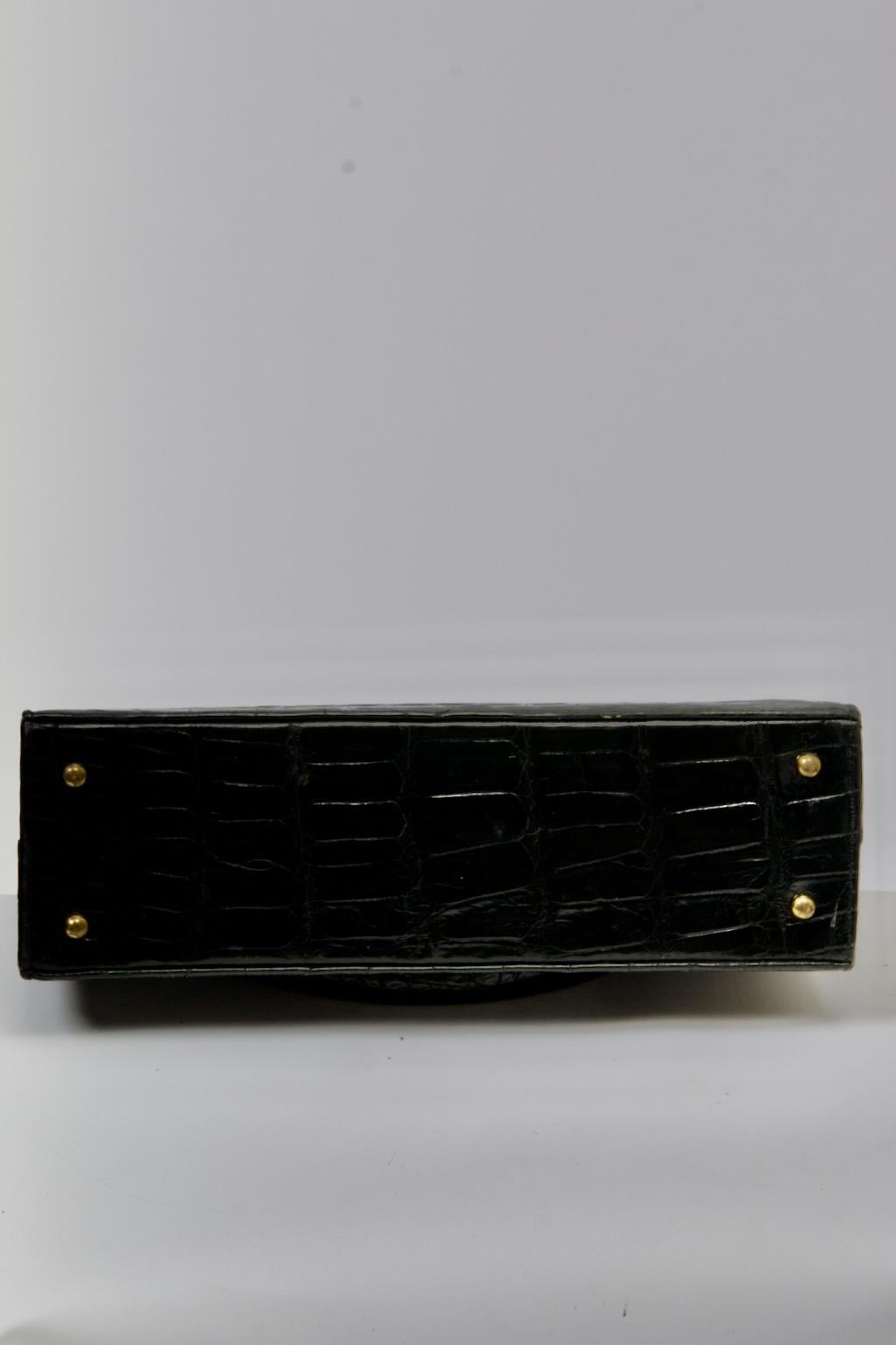 1960s Black Alligator Handbag For Sale 3