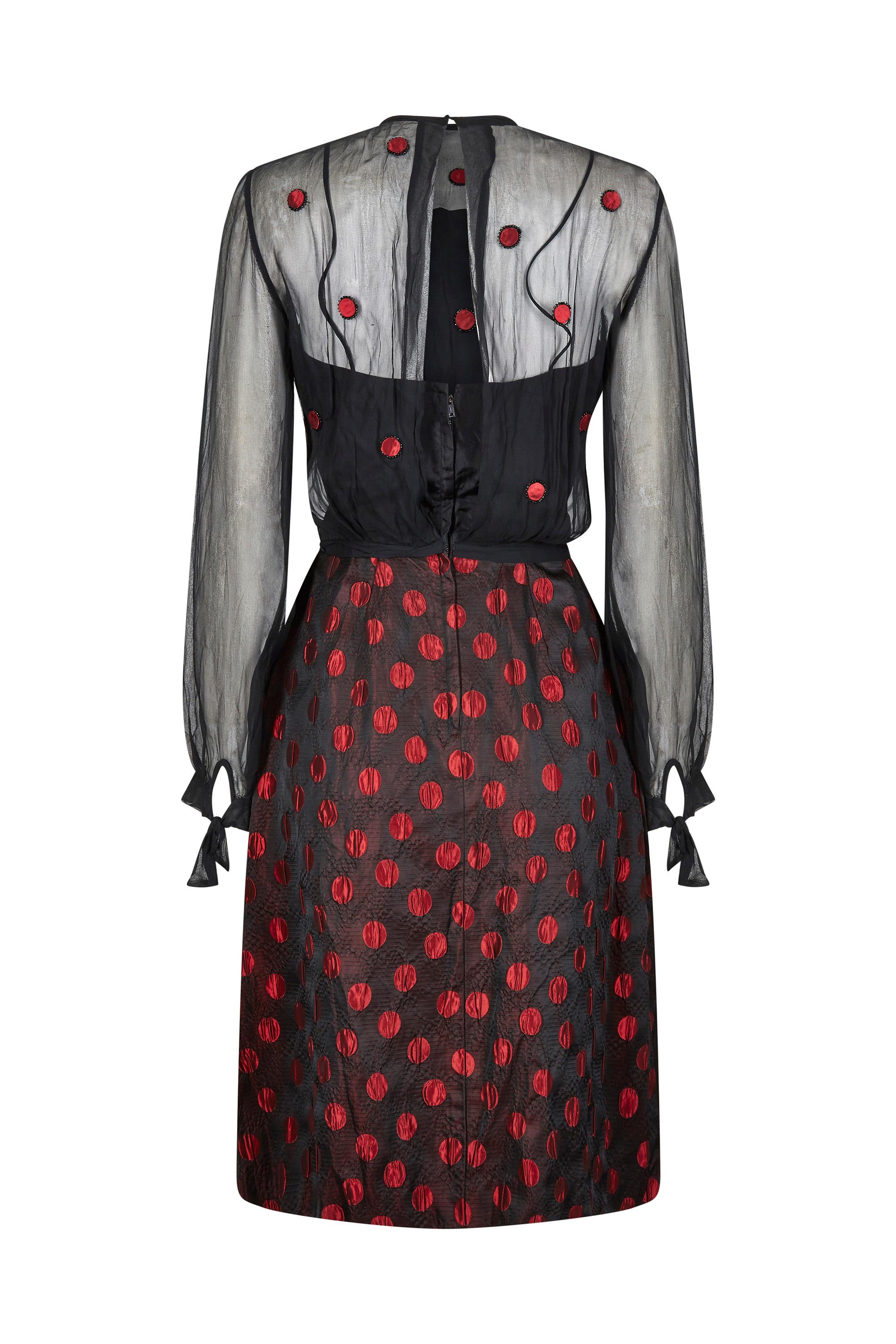 Noir Robe et veste Demi Couture à pois noirs et rouges des années 1960 en vente
