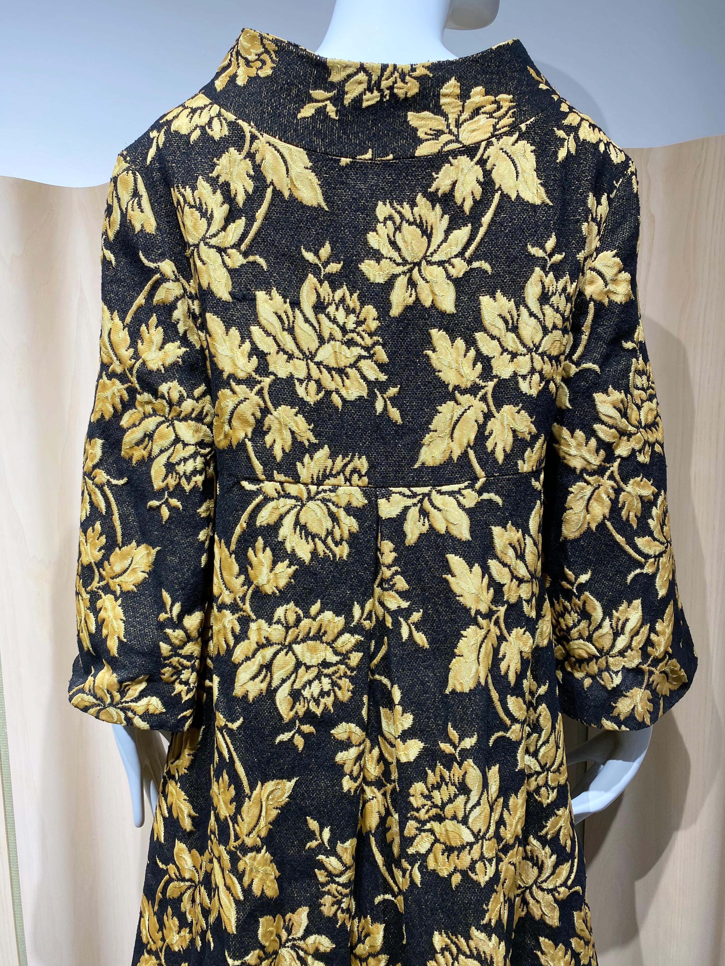1960s Black and Yellow Flower Print Brocade Coat In Excellent Condition For Sale In Beverly Hills, CA