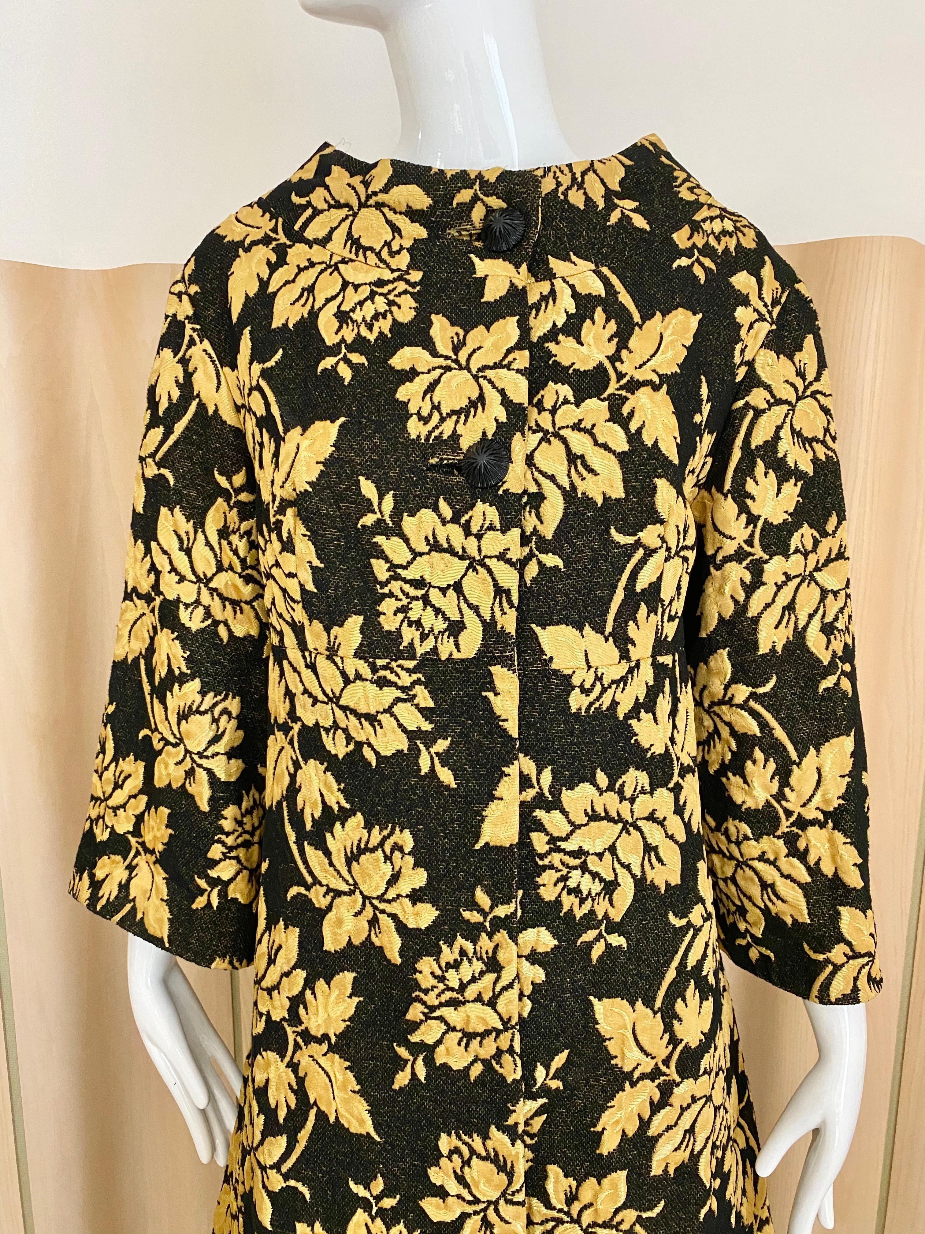 1960s Black and Yellow Flower Print Brocade Coat For Sale 1