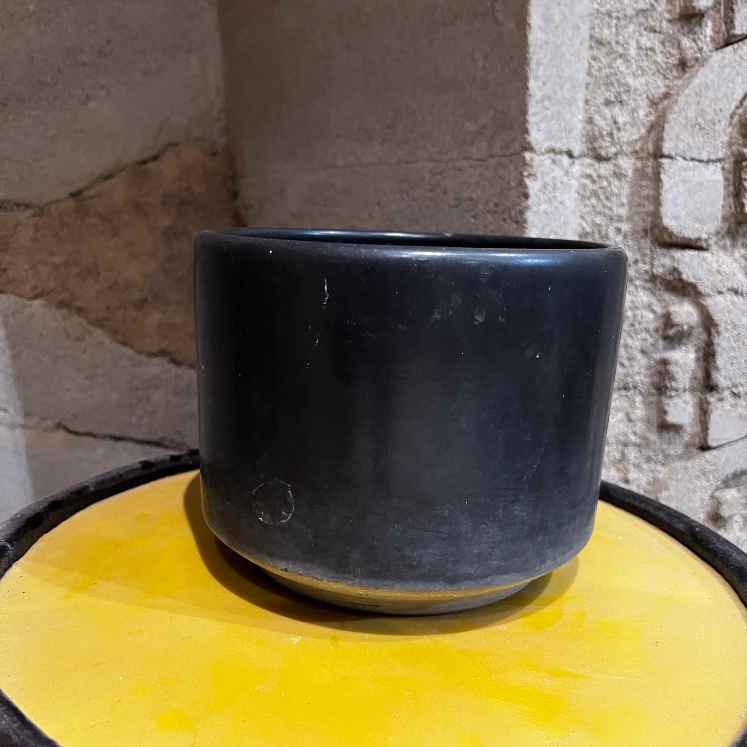 Mid-20th Century 1960s Black Ceramic Planter Gainey Architectural Modern Pottery Calif For Sale