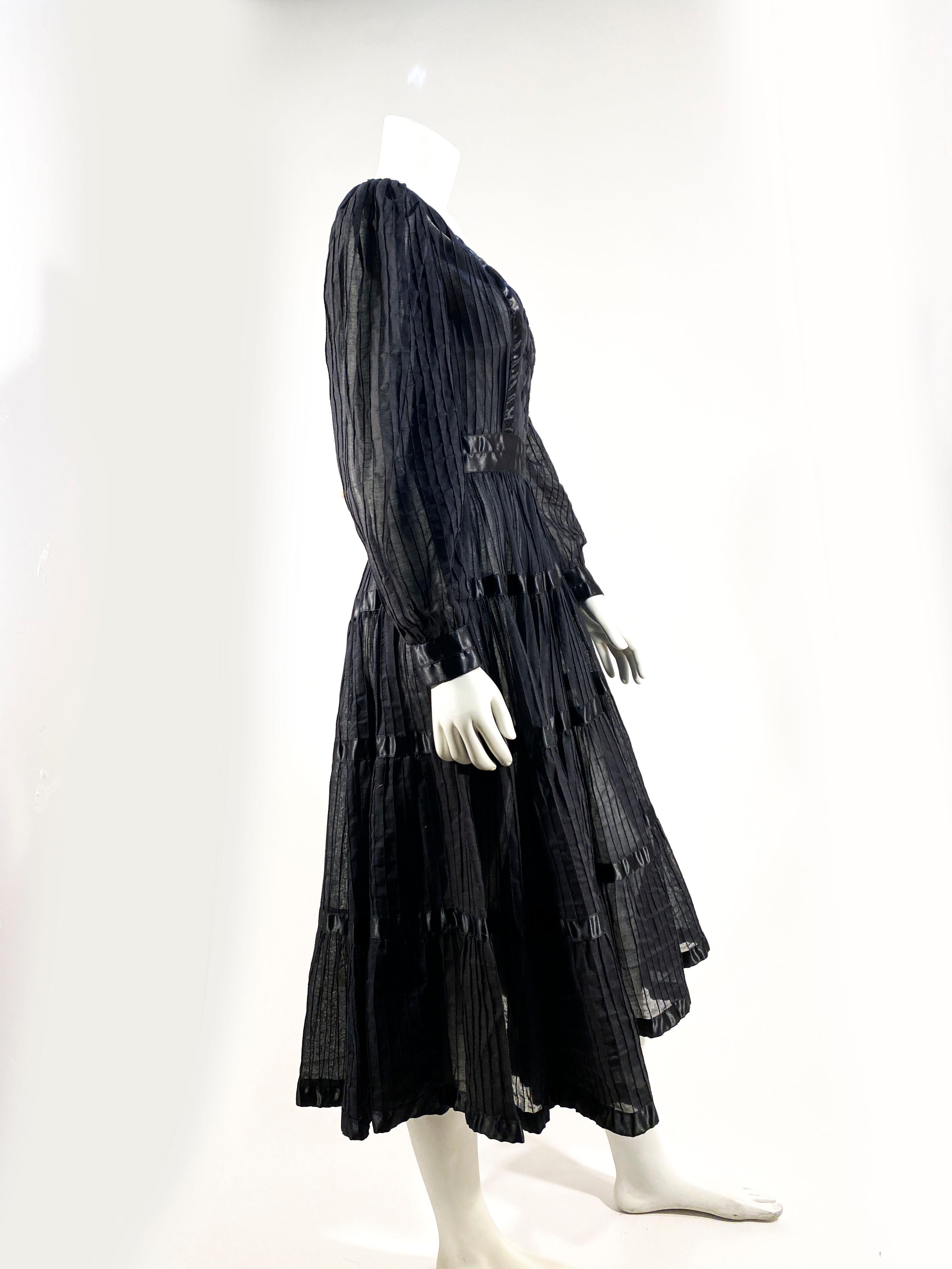 1960s Black Cotton Peasant/Bohemian Dress In Excellent Condition For Sale In San Francisco, CA