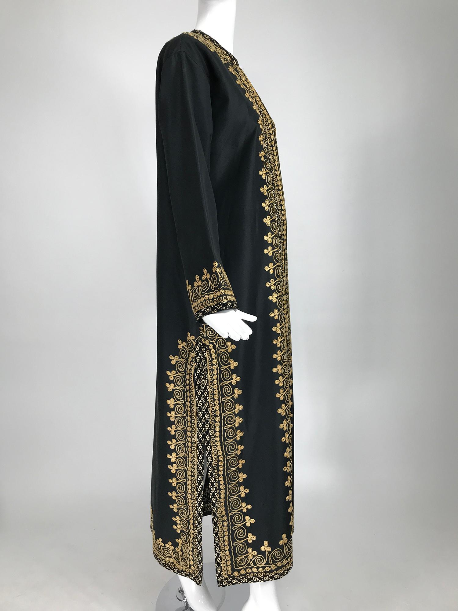 1960s Black Embroidered Caftan with Black & Tan Woven Raffia Trim In Good Condition In West Palm Beach, FL