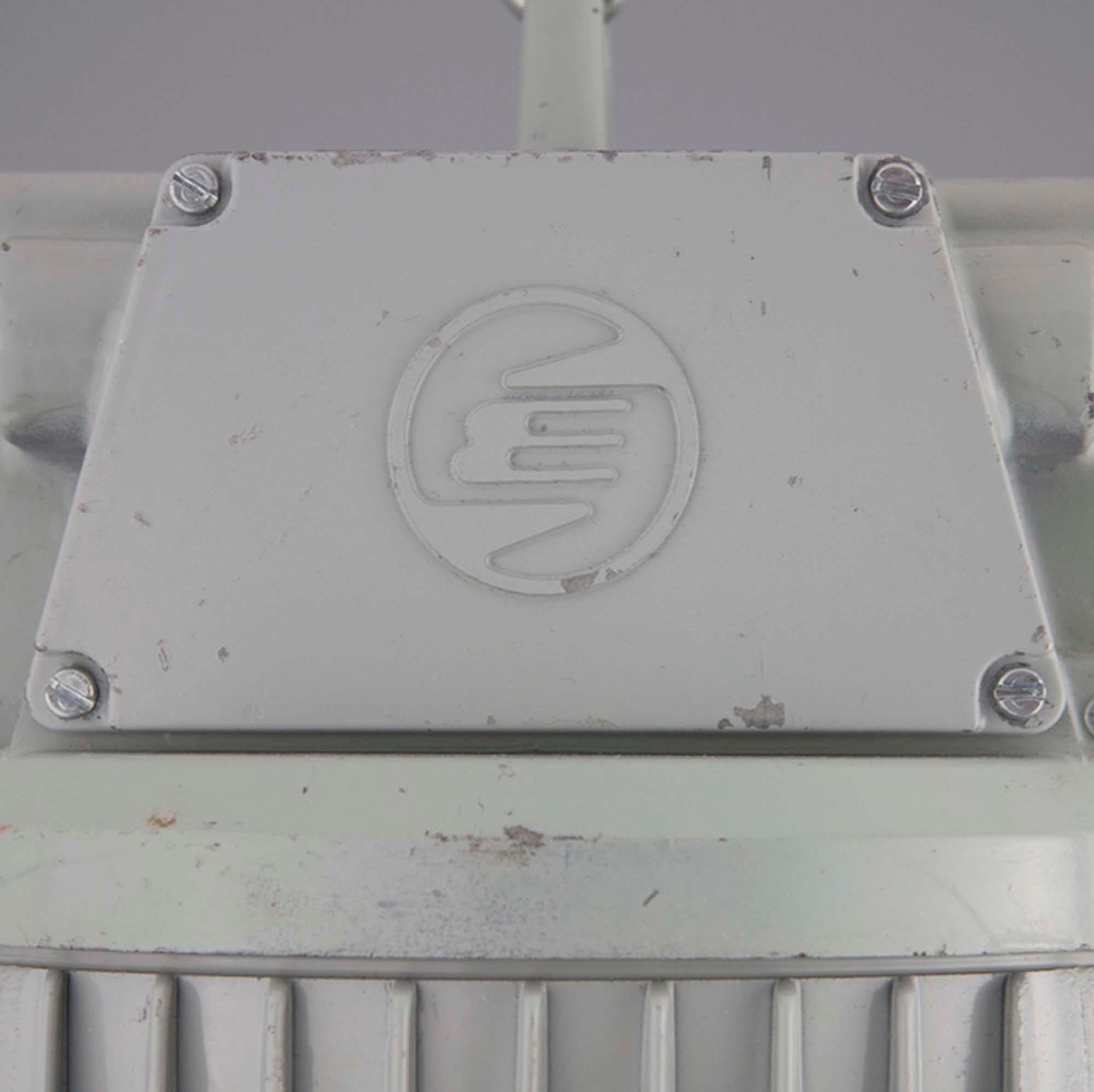 Filato Lampada a sospensione Black Enamel Factory degli anni '60 di Elektrosvit in vendita