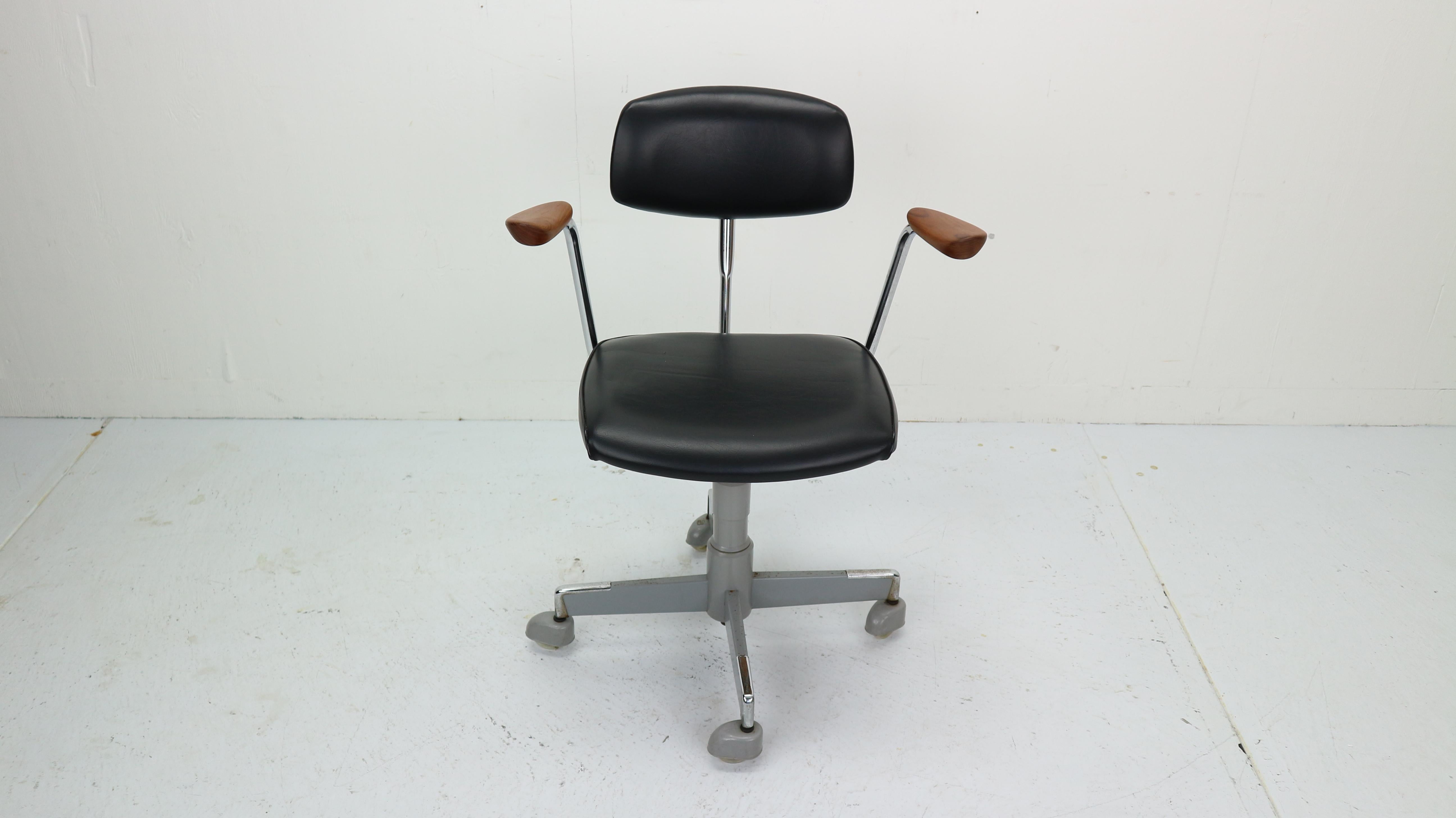 1960 office chair