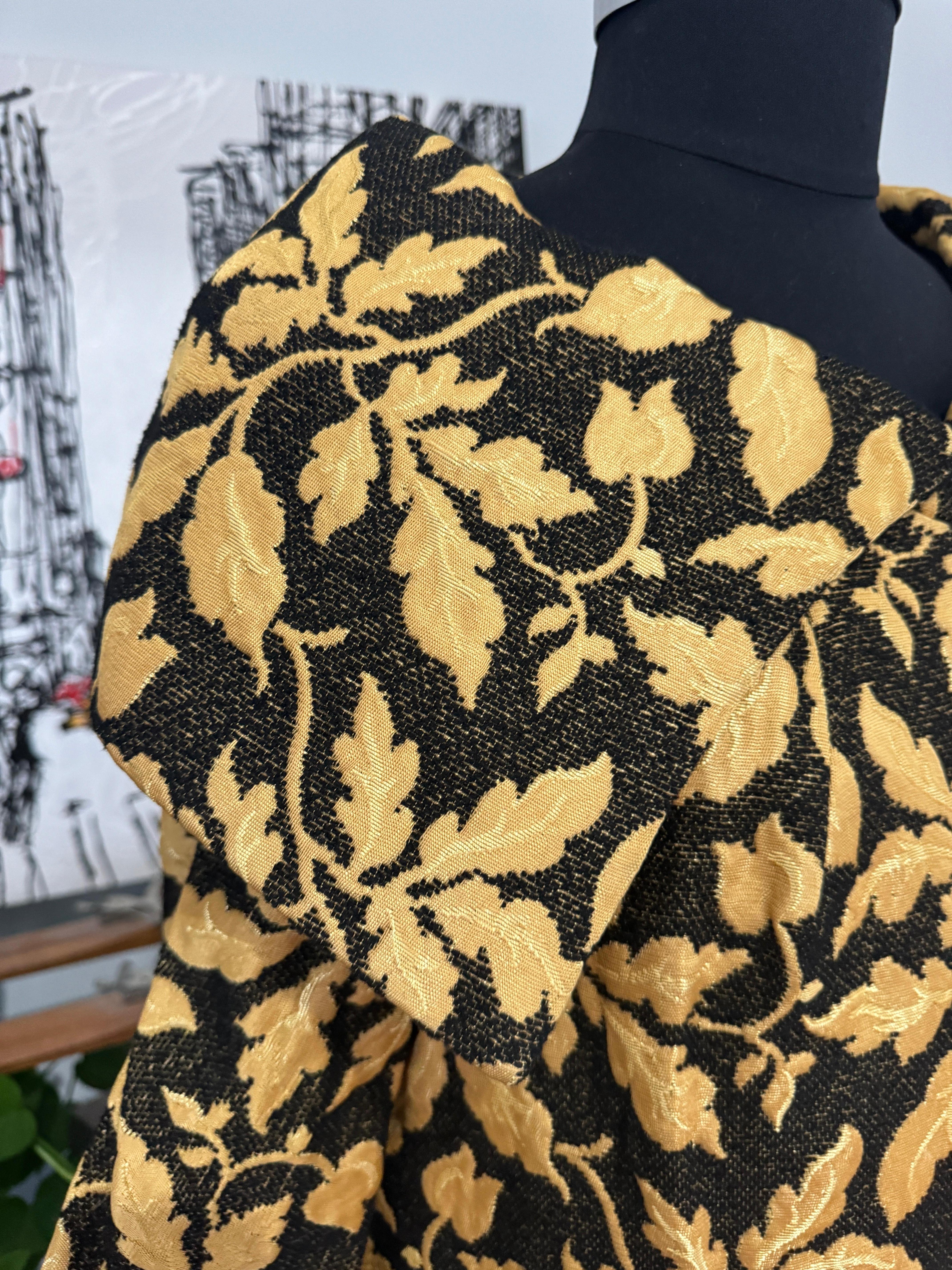 Black & Gold Brocade Metallic Evening Opera Coat 1960s For Sale 1