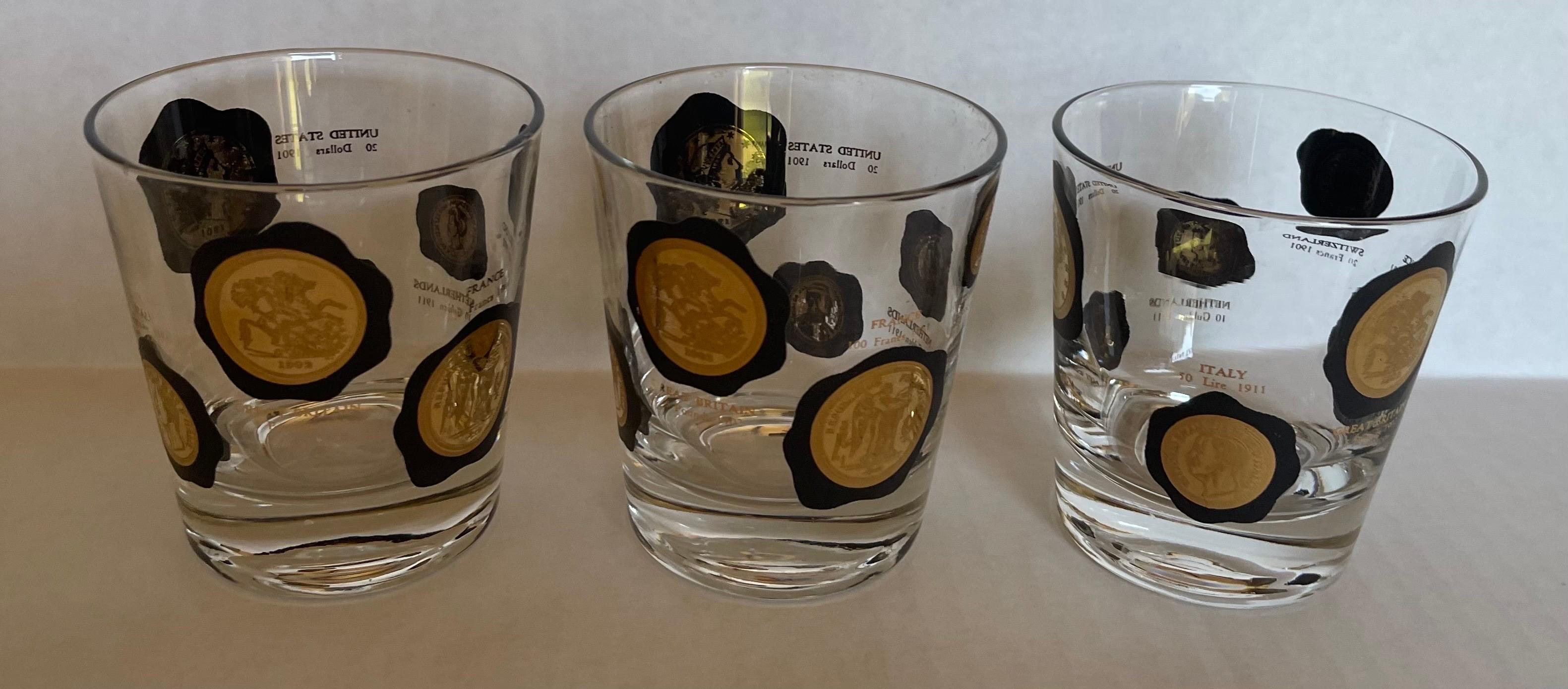 Mid-Century Modern Petits verres à cocktail noirs et or des années 1960 par Cera, lot de 6 en vente