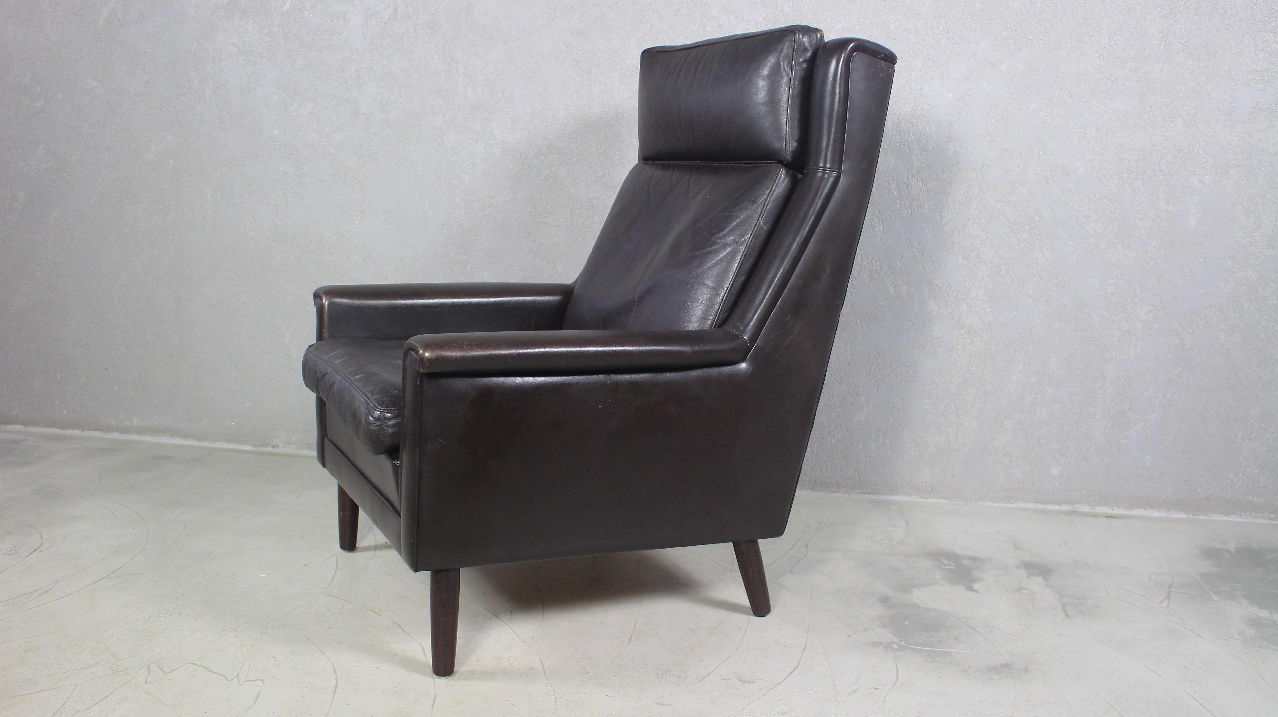 Danois Chaise en cuir noir des années 1960 de Georg Thams en vente