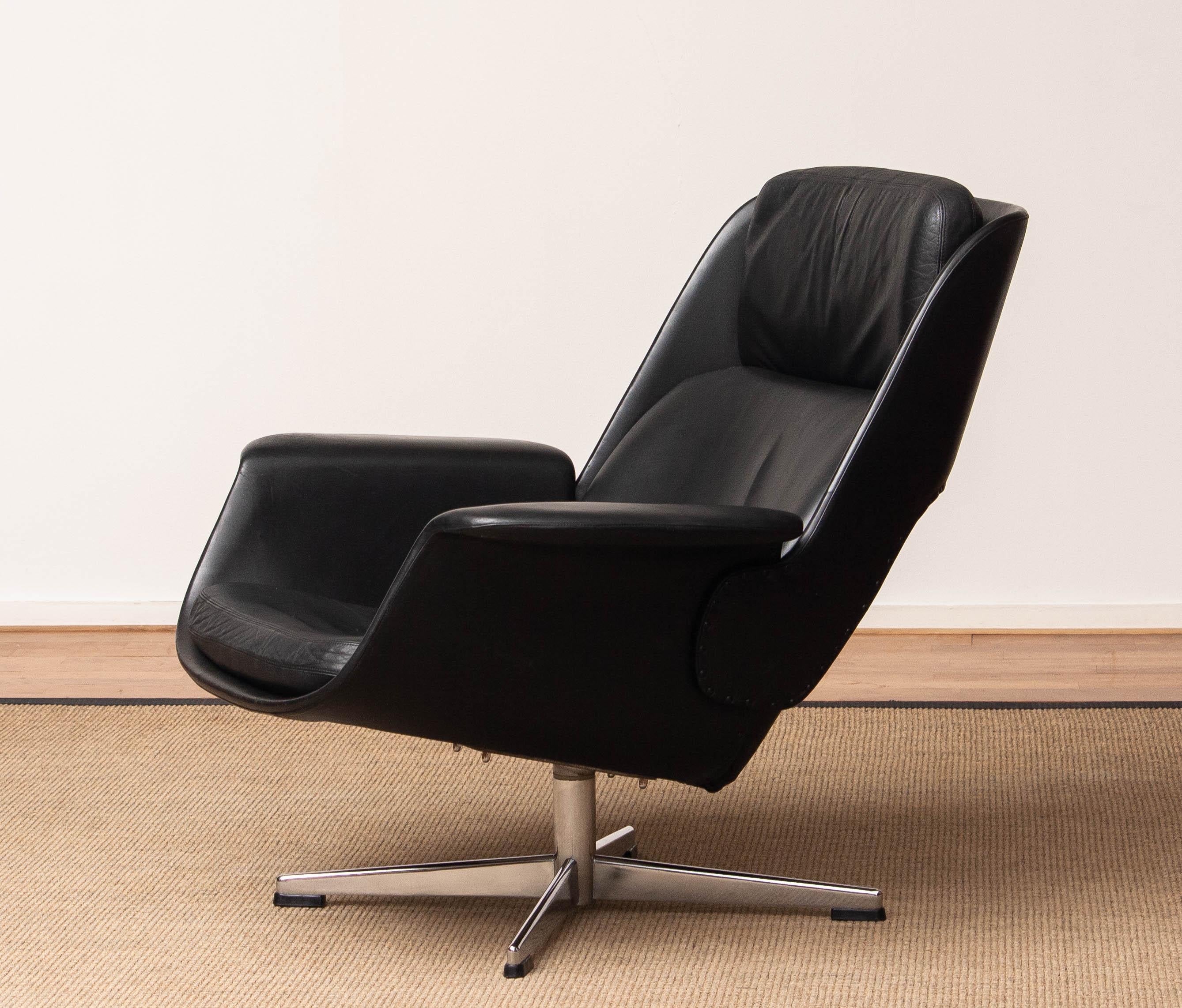 1960's Black Leather 'Rondo' Swivel Chair Designed by Olli Borg for Asko Finland 3