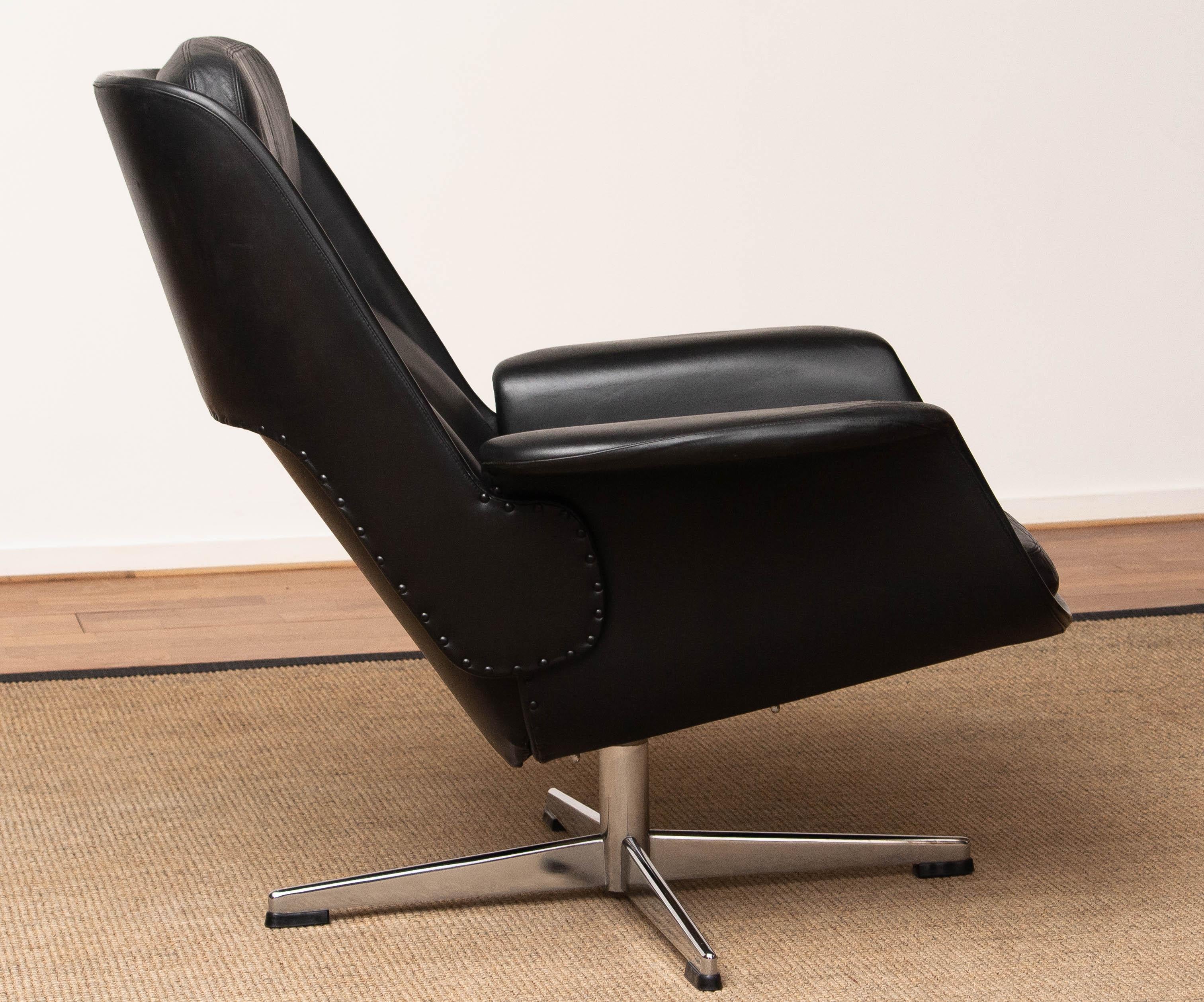 1960's Black Leather 'Rondo' Swivel Chair Designed by Olli Borg for Asko Finland 1