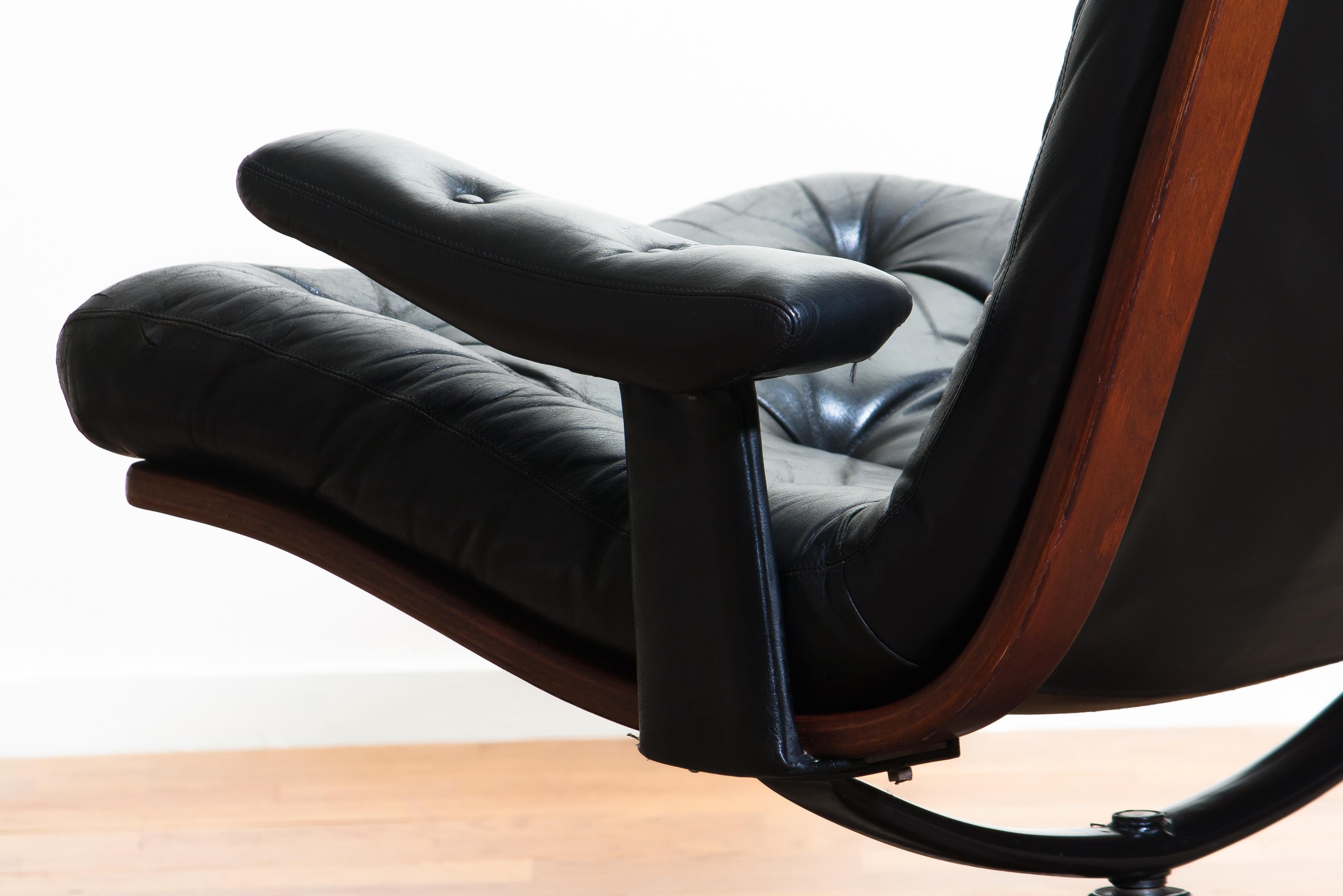 1960s, Black Leather Swivel Chair with Jakaranda Stand by Göte Design Nässjö 5