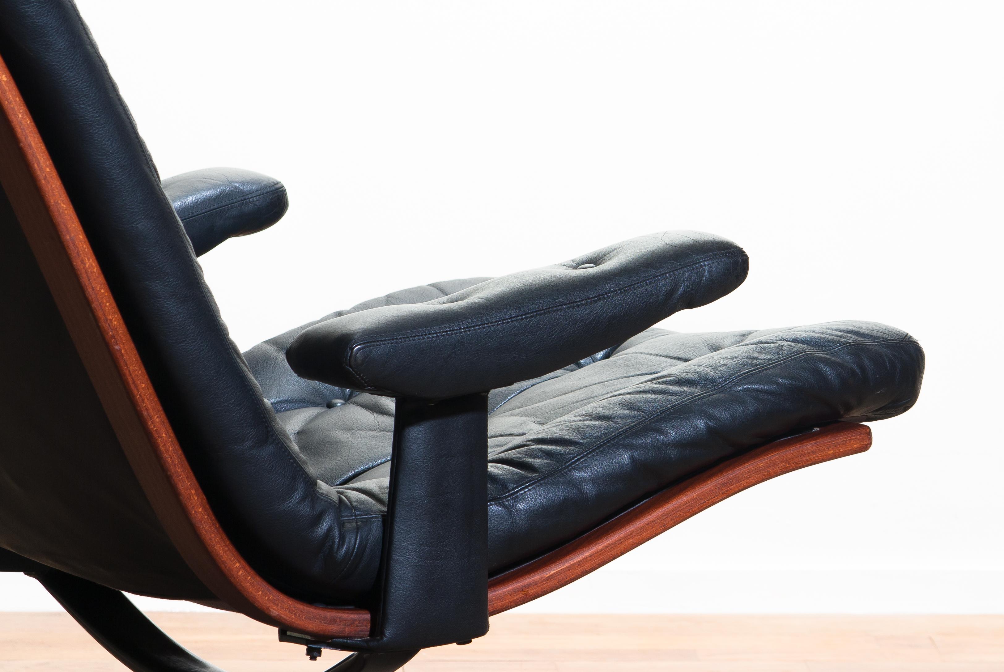 1960s, Black Leather Swivel Chair with Jakaranda Stand by Gote Design Nassjo 7