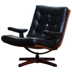 1960s, Black Leather Swivel Chair with Jakaranda Stand by Göte Design Nässjö