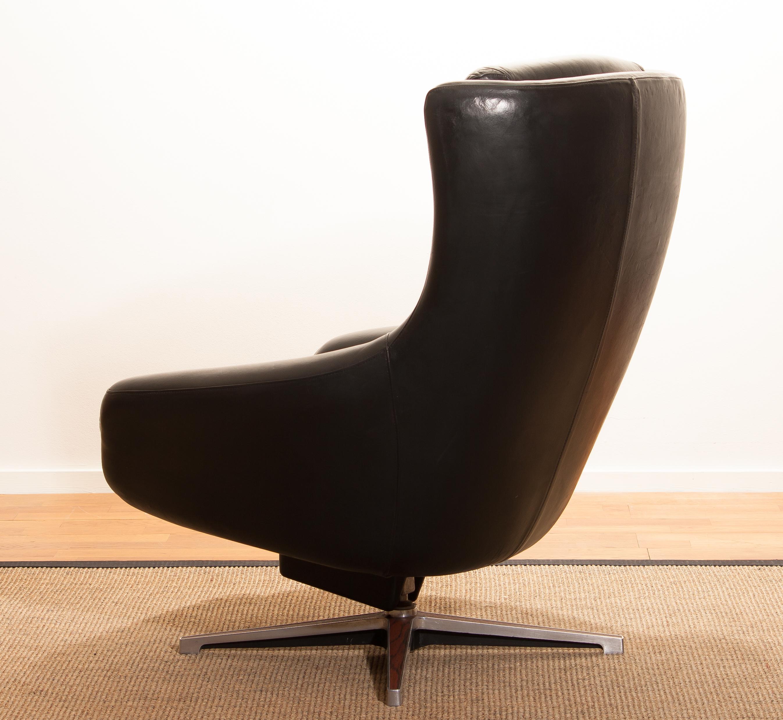 Swedish 1960s, Black Leather Swivel Rocking Lounge Chair by Lennart Bender