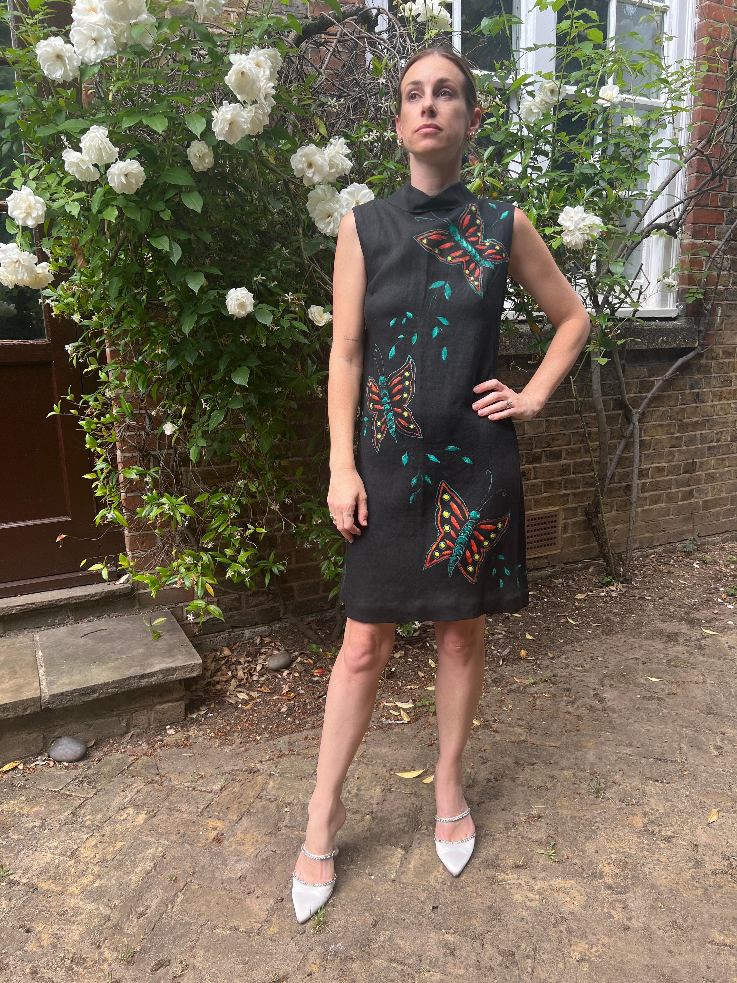 1960s Black Linen Hand Painted Butterfly Print Dress For Sale 3