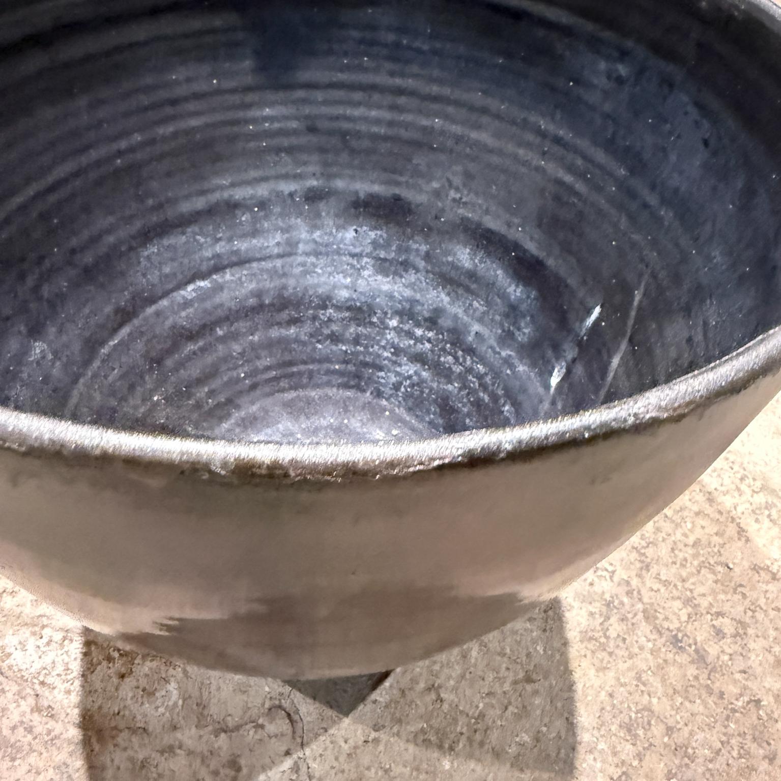 Poterie noire métallisée de style Fantoni des années 1960 en vente 2
