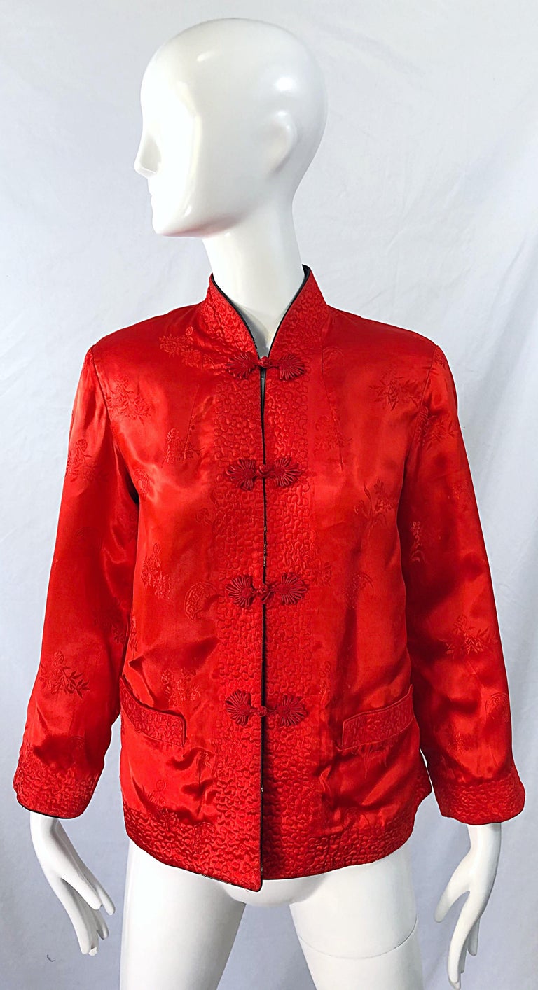 1960s Black + Red Asian Silk Reversible Mandarin Collar Vintage 60s Jacket For Sale 13