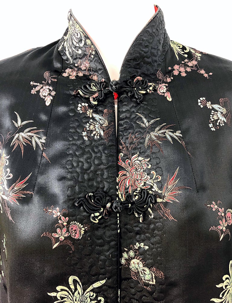1960s Black + Red Asian Silk Reversible Mandarin Collar Vintage 60s Jacket For Sale 2