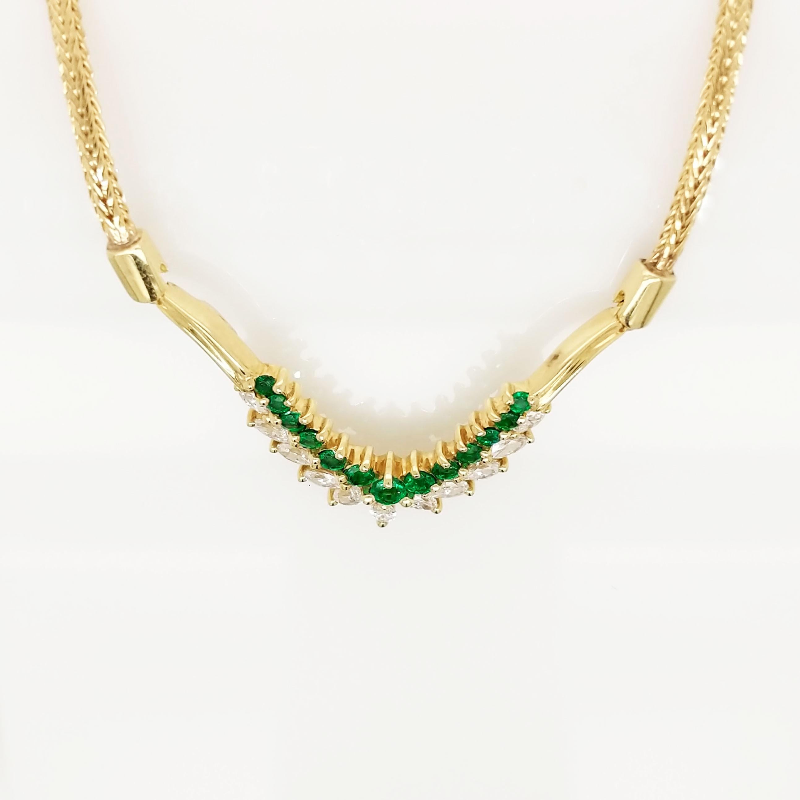 1960s Black, Starr & Frost 18K Yellow Gold Diamond and Emerald Necklace In Excellent Condition For Sale In Lexington, KY