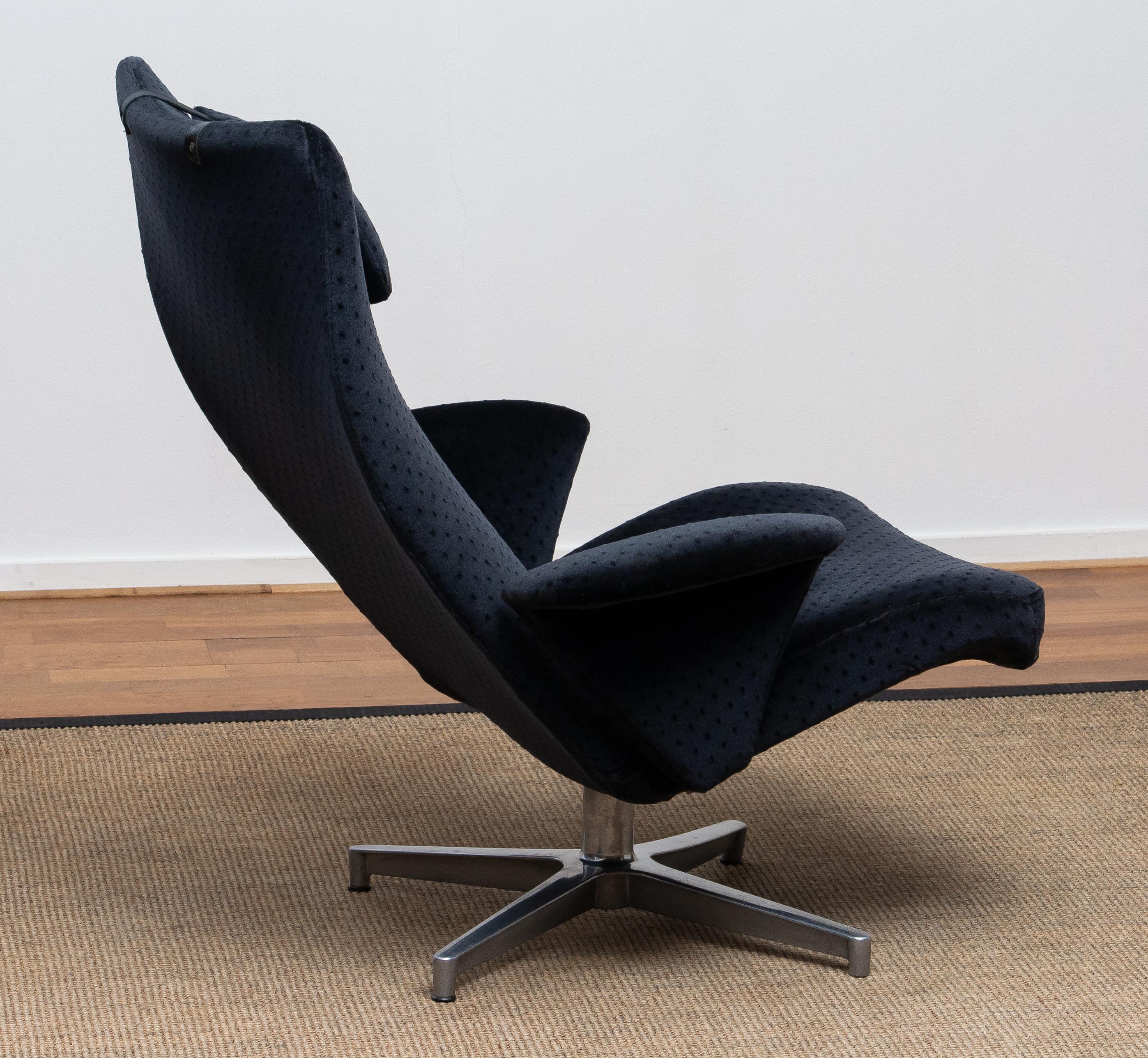 Aluminum 1960s, Black Velvet Contourett Ronto Swivel Chair by Alf Svenson for DUX, Sweden