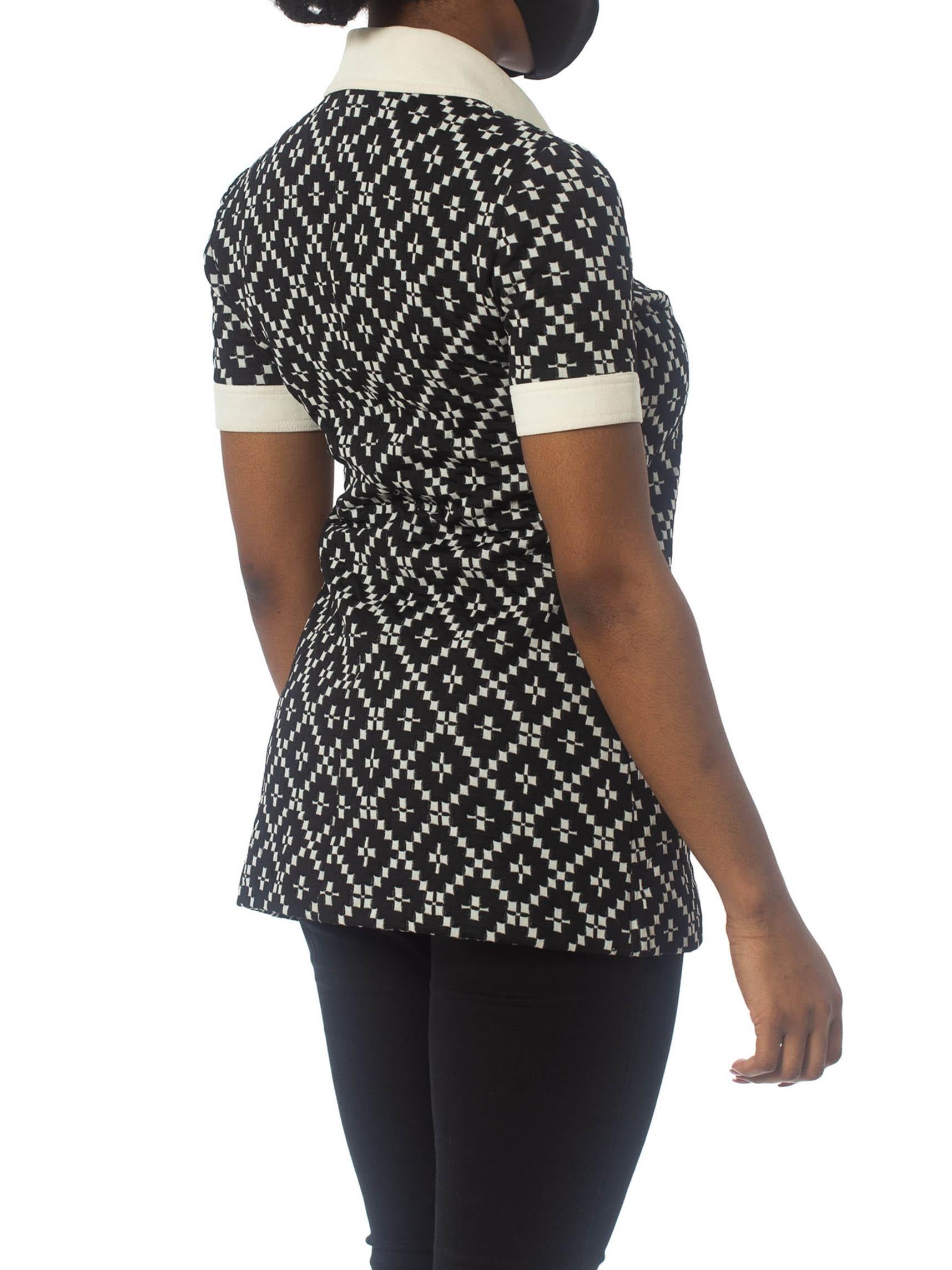 Schwarz-weißes Polyester-Jaquard-Strick-Op-Art Micro Mini-Dress-Tunika-Oberteil aus den 1960er Jahren 1