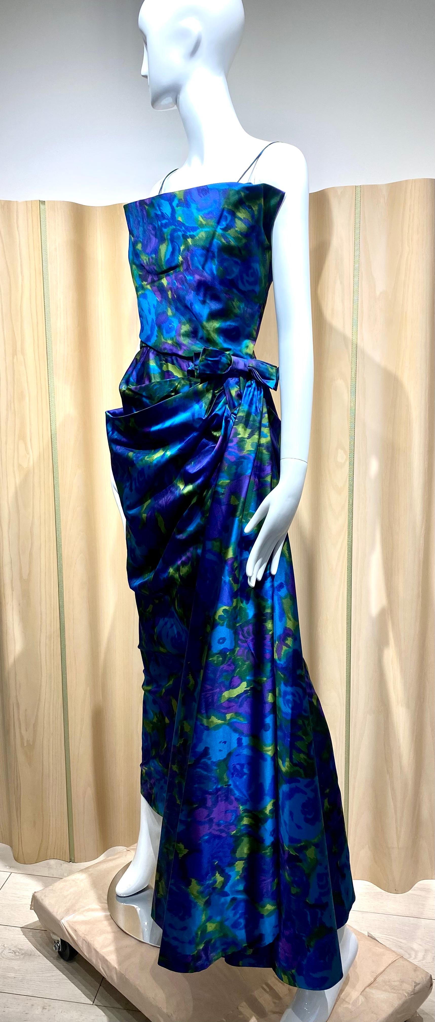 Floreale blu e verde degli anni '60  Abito da cocktail in seta stampata in vendita 2