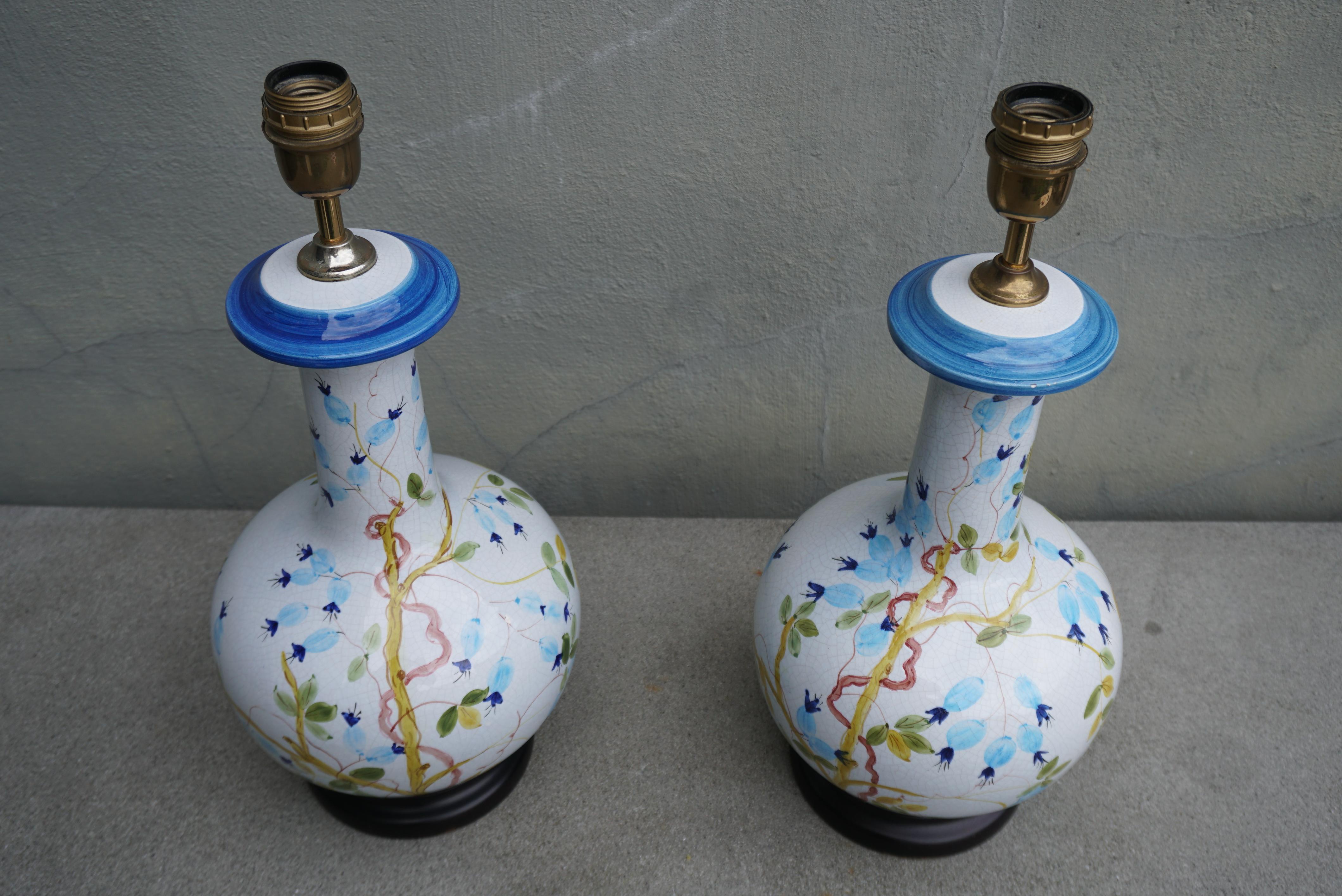 Hollywood Regency 1960s Blue and White Floral Ceramic Table Lamps, Pair For Sale