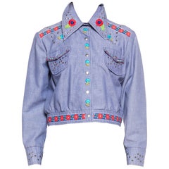 Veste courte en coton mélangé bleu Chambray cloutée et ornée de fleurs, années 1960