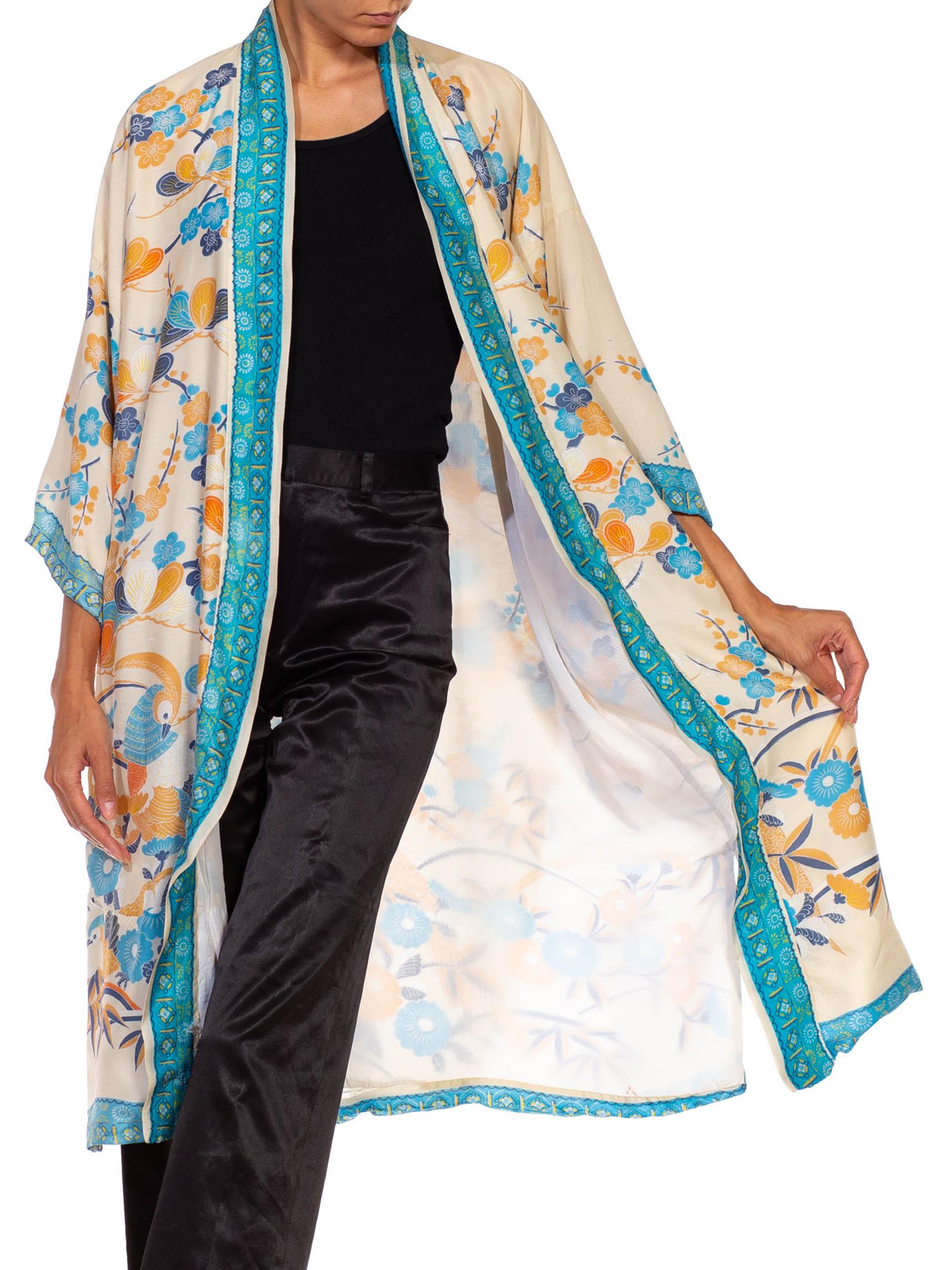 White 1960S Blue & Cream Floral Silk Kimono For Sale
