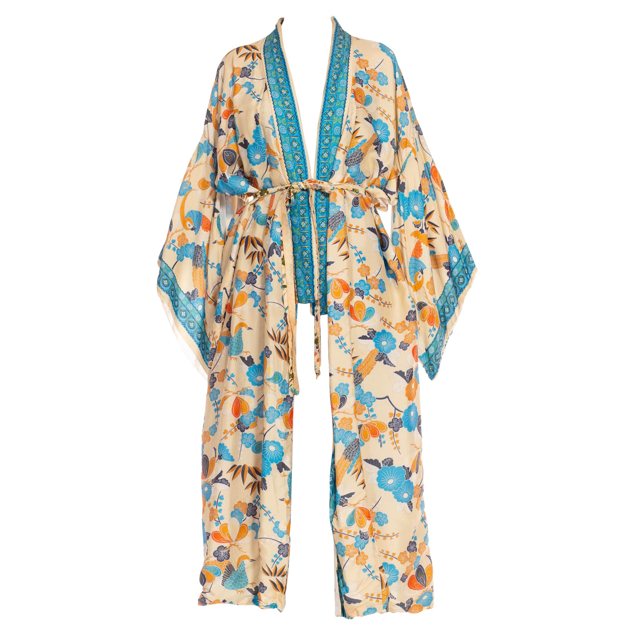 Kimono de seda floral azul y crema de los años 60