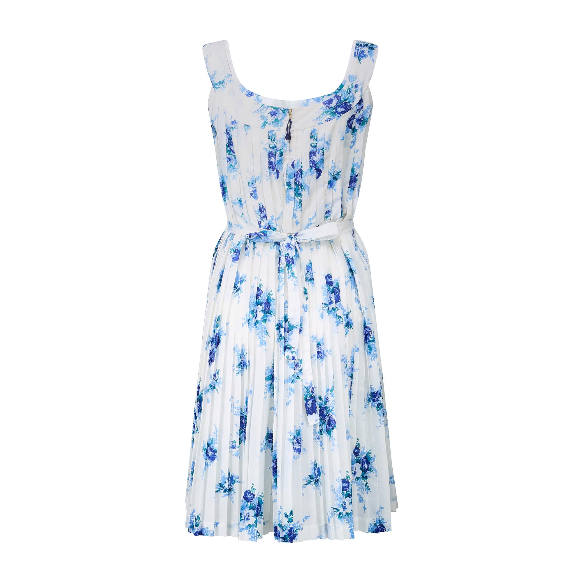 Gris 1960s Blue Floral Accordion Pleat Print Dress with Belt en vente
