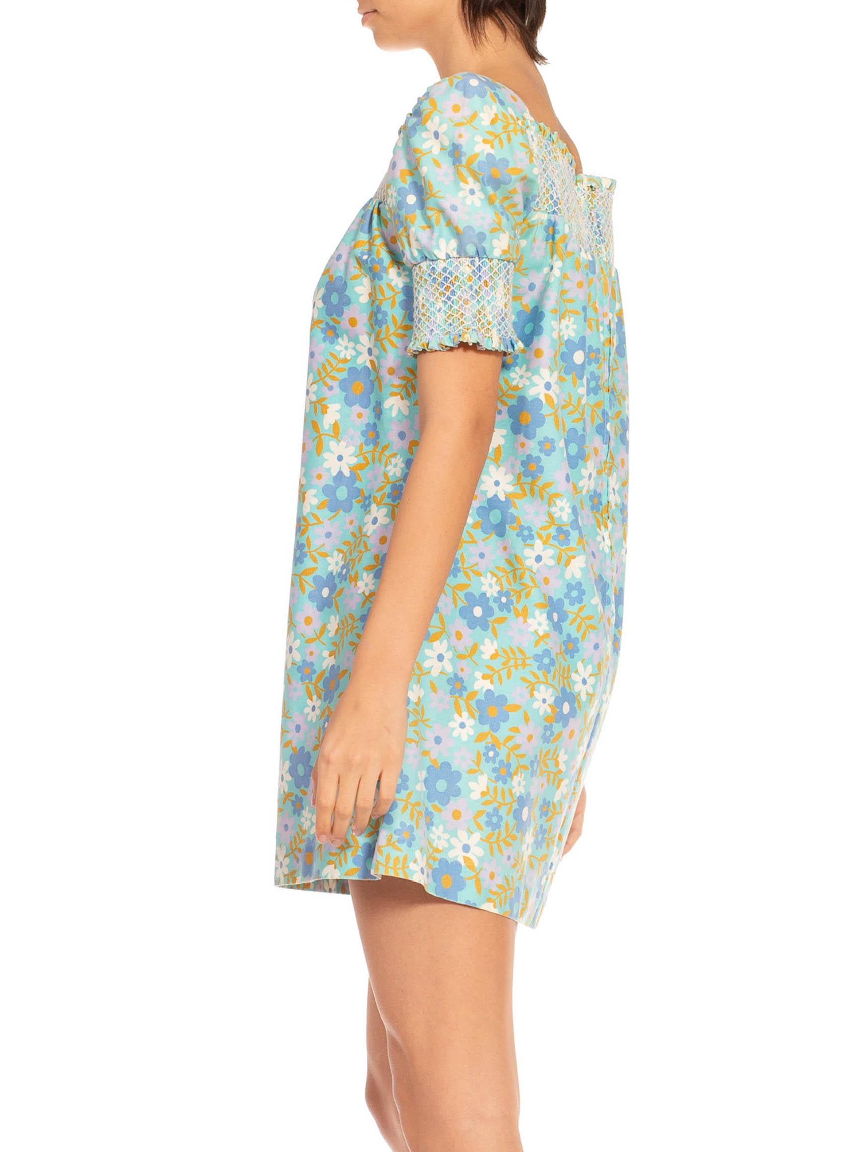 Robe à fleurs modulaire en coton bleu et vert, années 1960 Pour femmes en vente