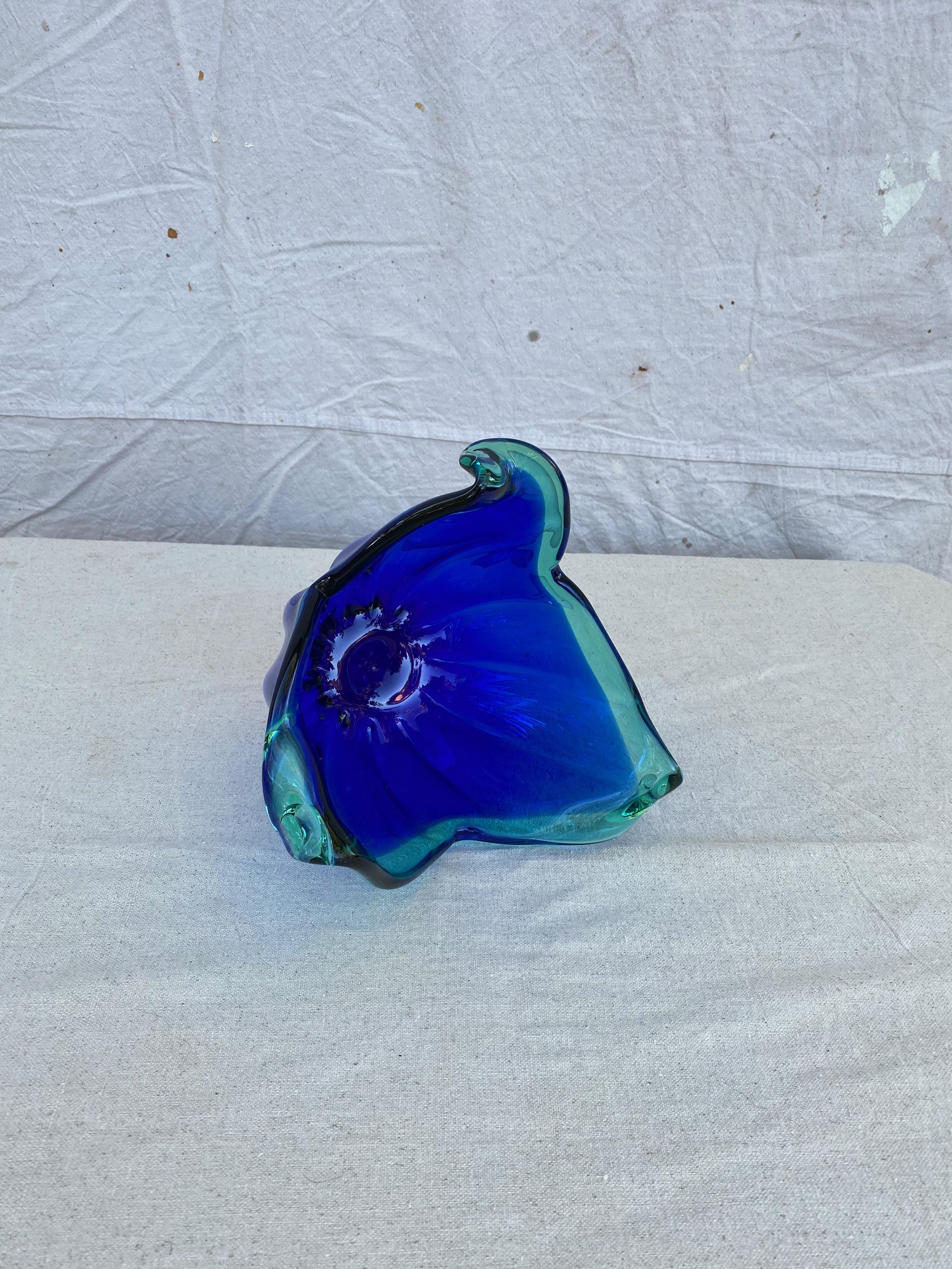 1960s Blue Murano with Teal Green Accents Vase In Good Condition In Buchanan, NY