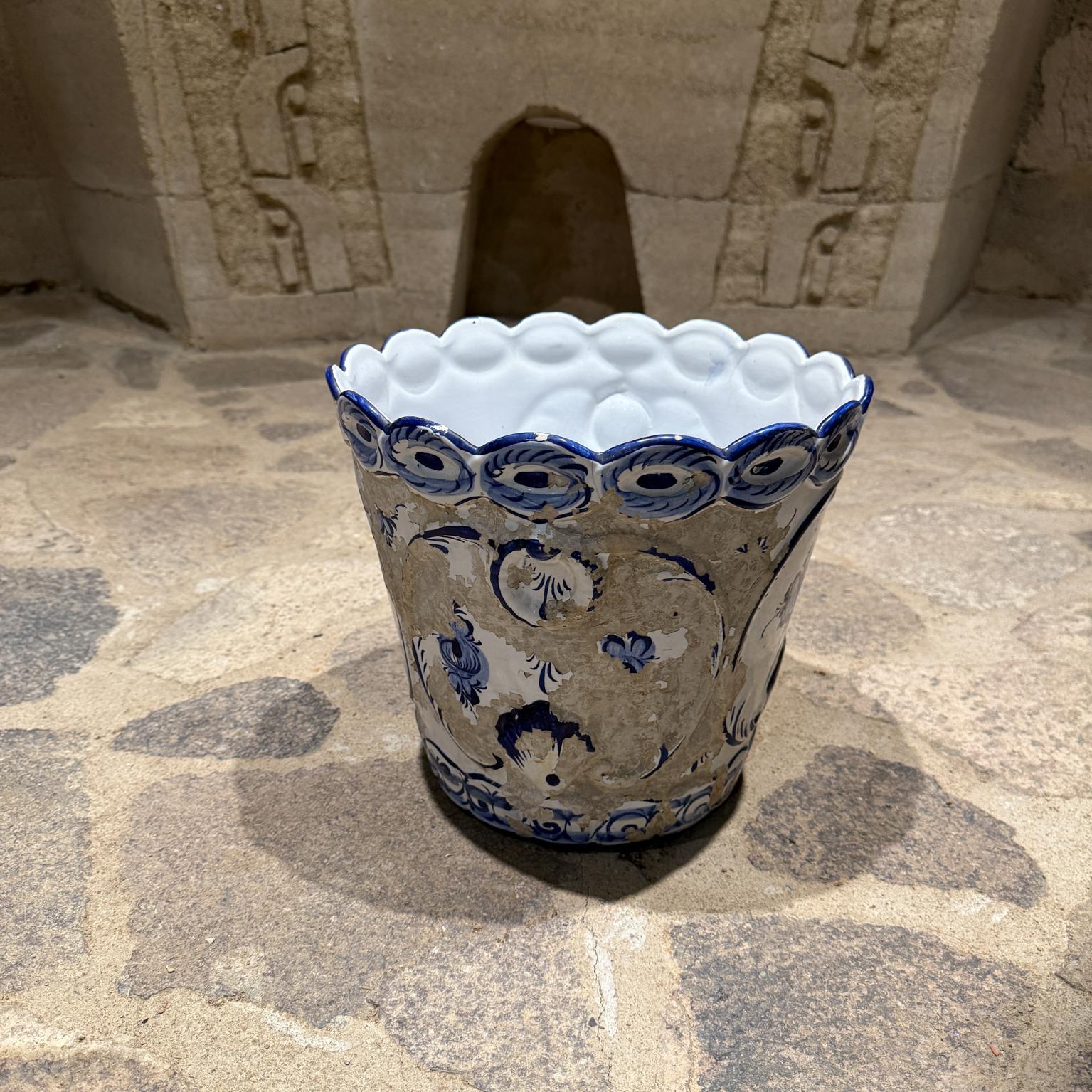 1960s Hand Painted Blue Scalloped Planter Portugal In Distressed Condition For Sale In Chula Vista, CA