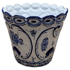 Pot à plantes festonné bleu des années 1960 peint à la main, Portugal