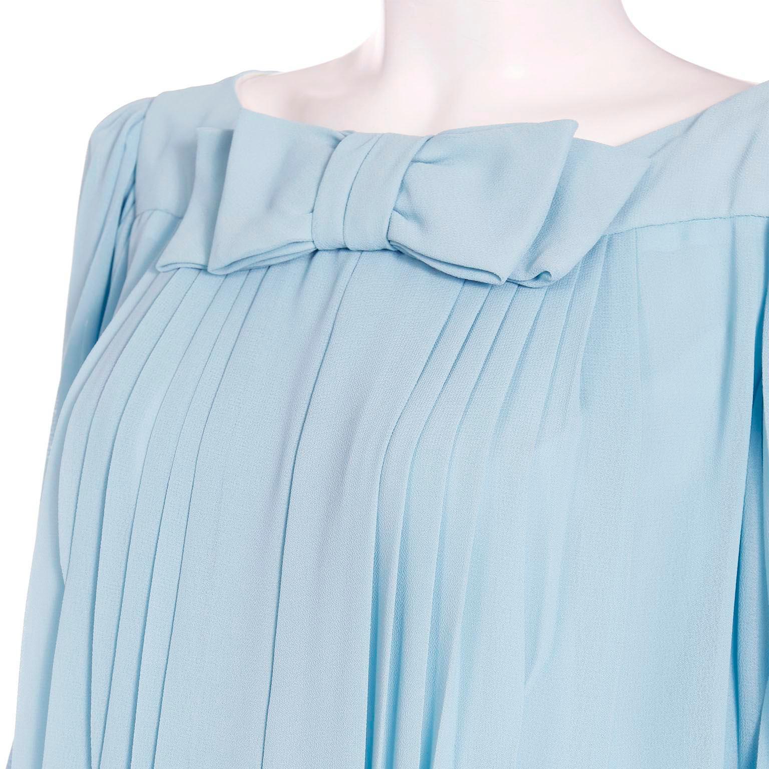 1960s Blue Silk Chiffon Pleated Dress With Banded Hemline and Bow For Sale 5