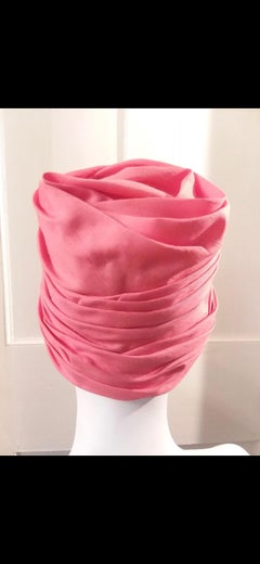 BonWIT TELLER del 1960, turbante in seta rosa corallo