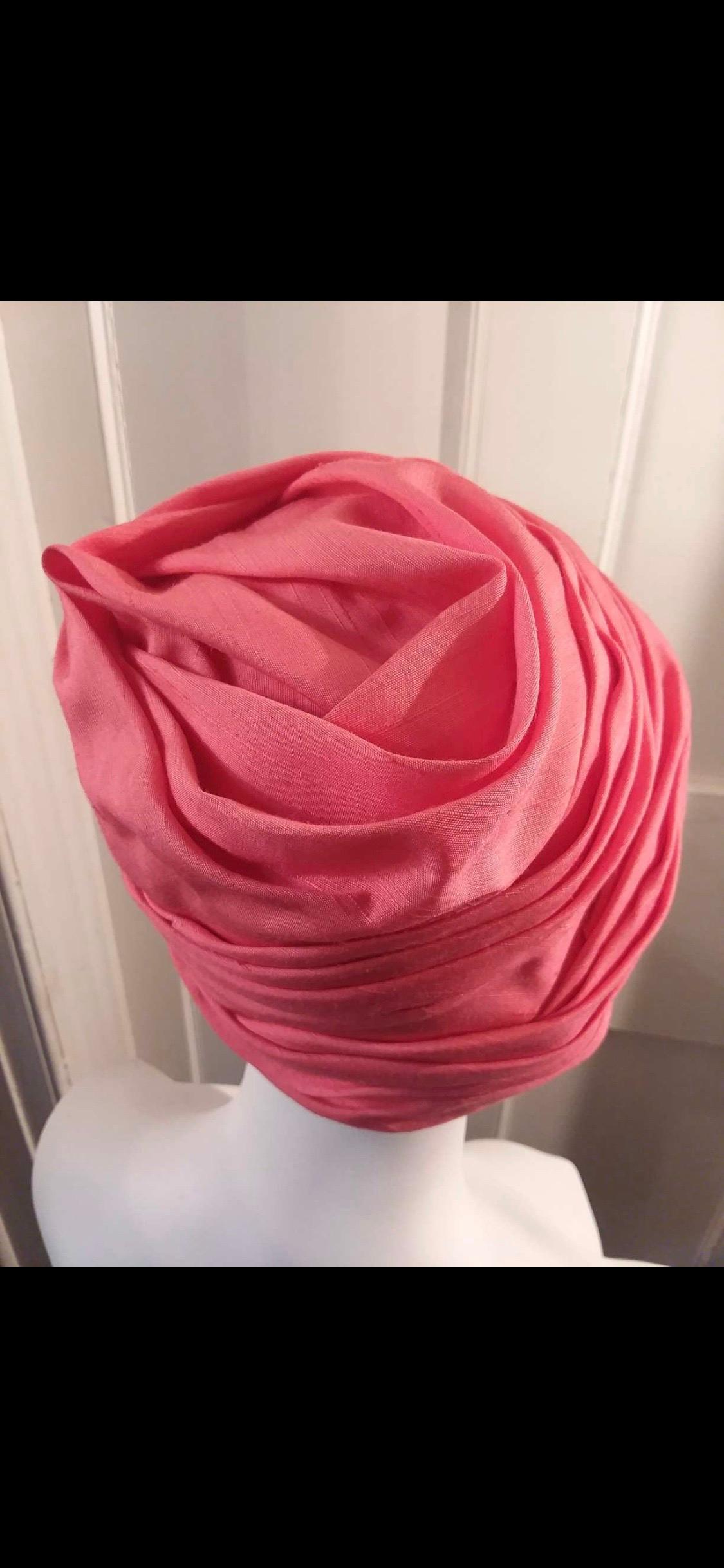 1960s Bonwit Teller Coral Pink Silk Turban In Excellent Condition For Sale In Gresham, OR
